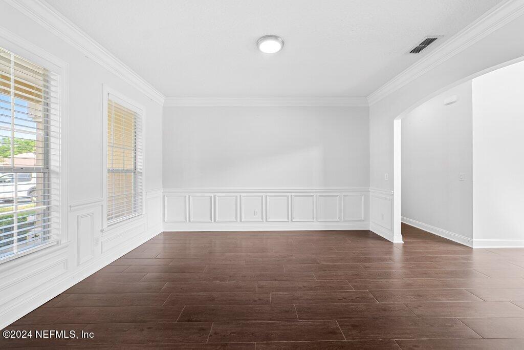 4009 LONICERA Loop