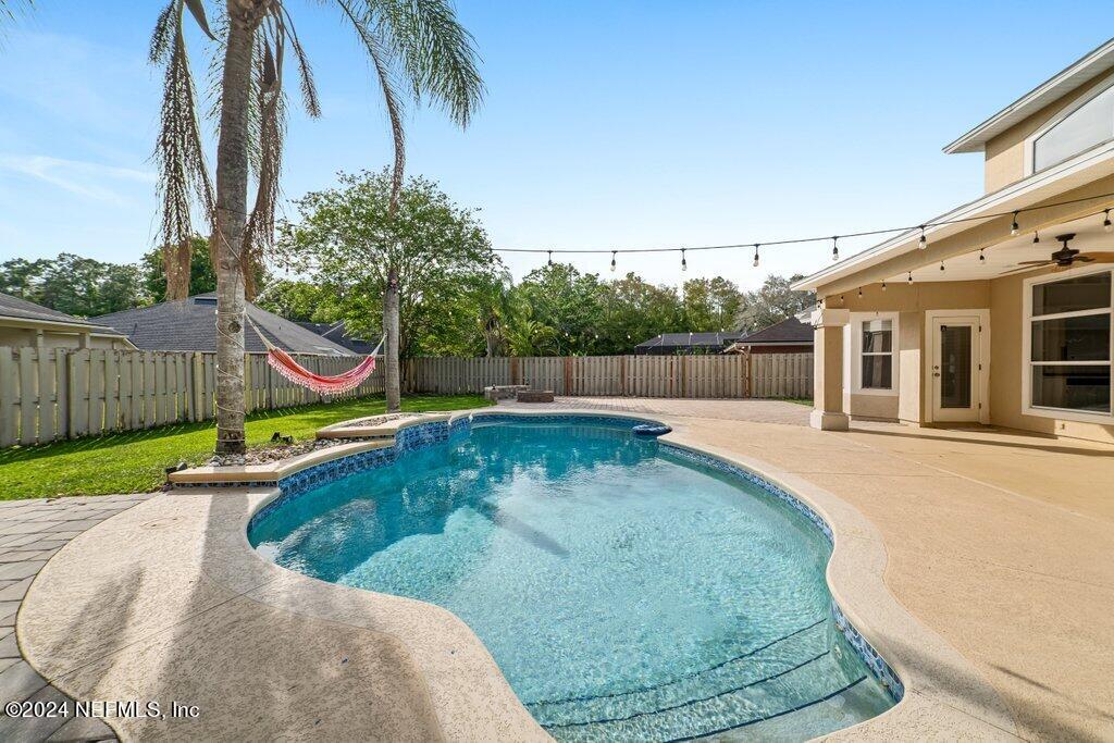 4009 LONICERA Loop