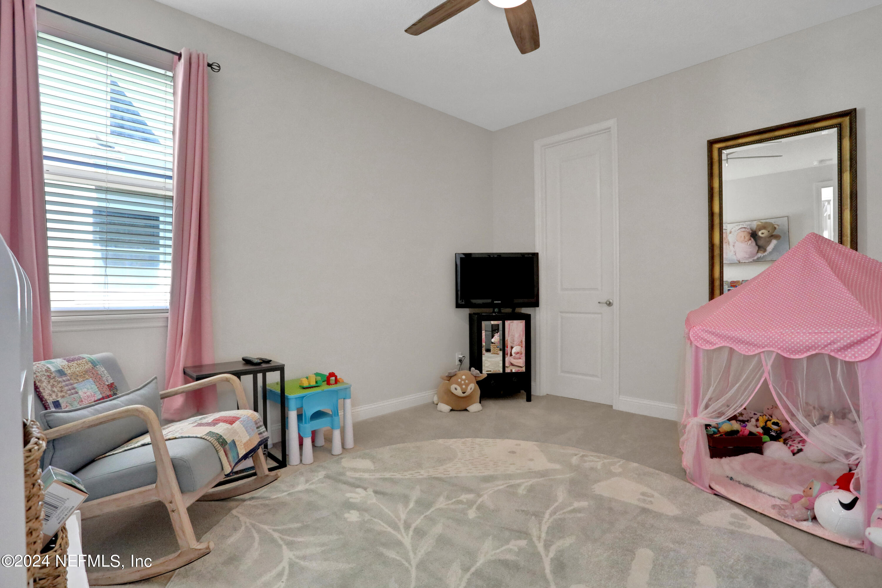 366 HOWLAND Drive