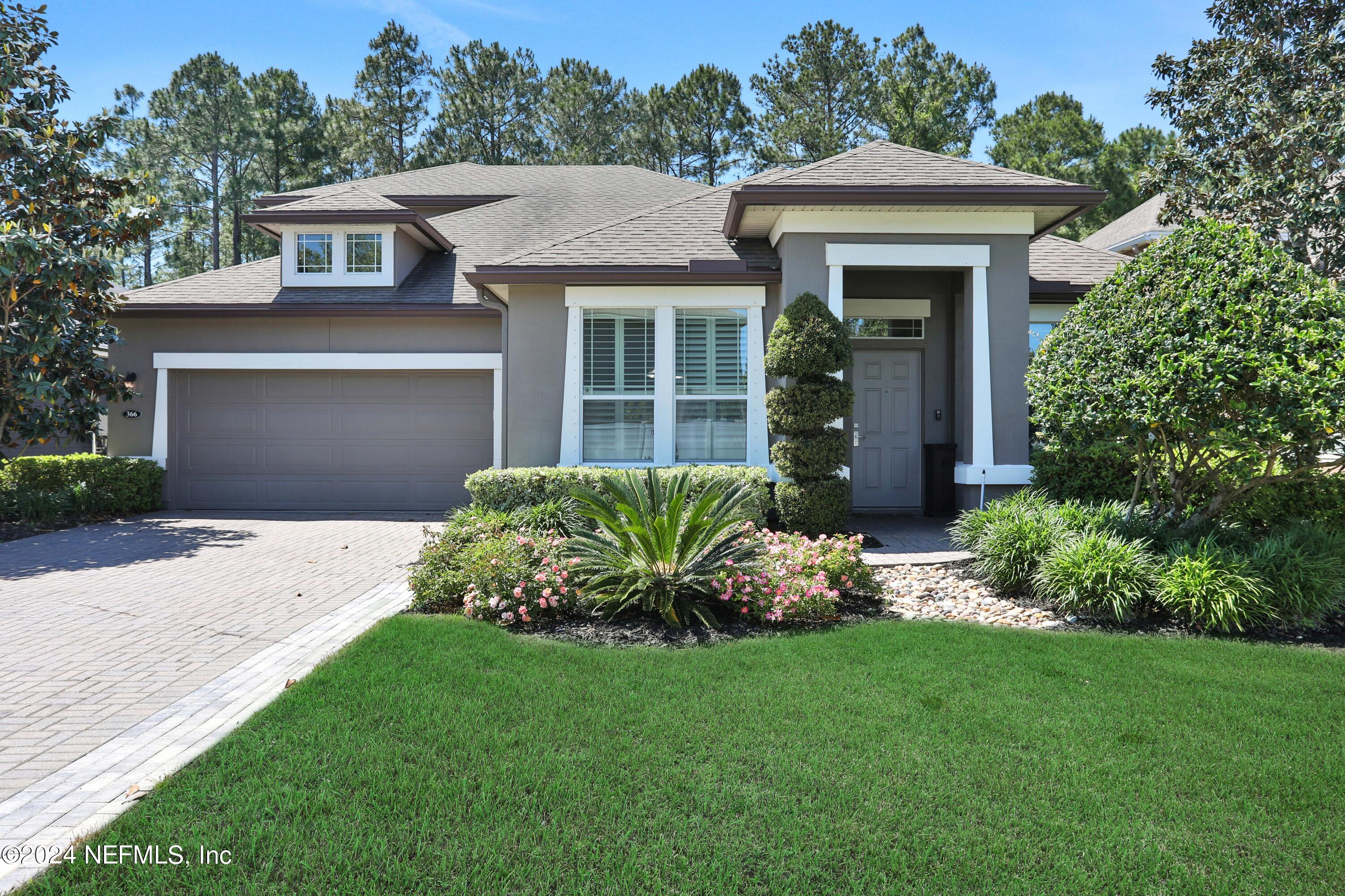 366 HOWLAND Drive
