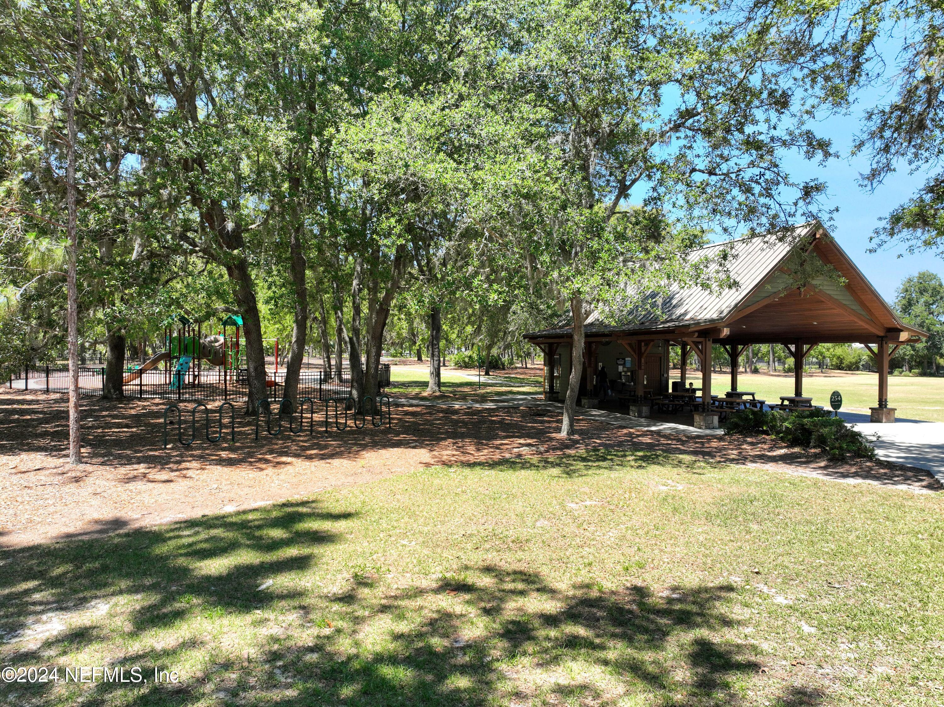 366 HOWLAND Drive
