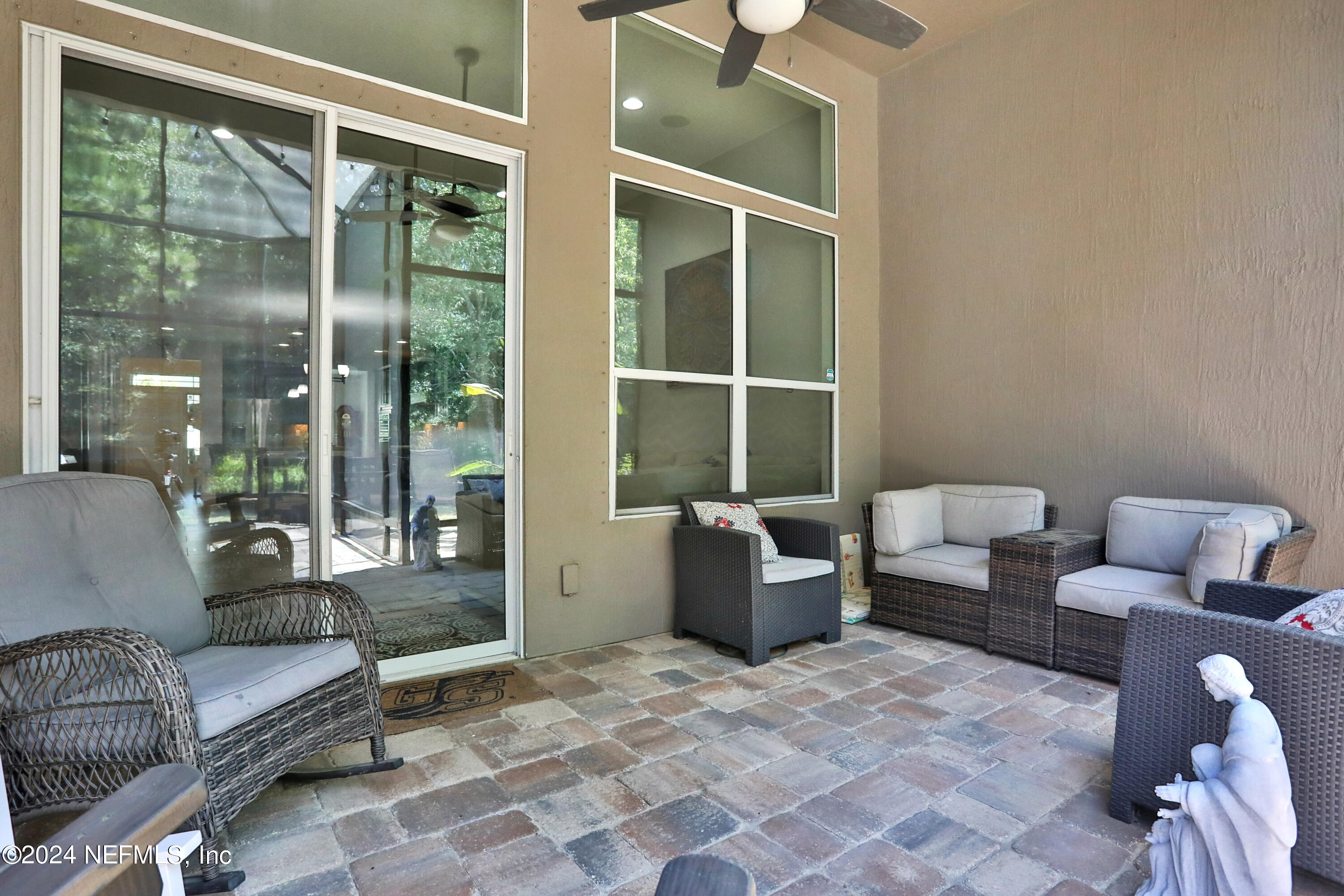 366 HOWLAND Drive