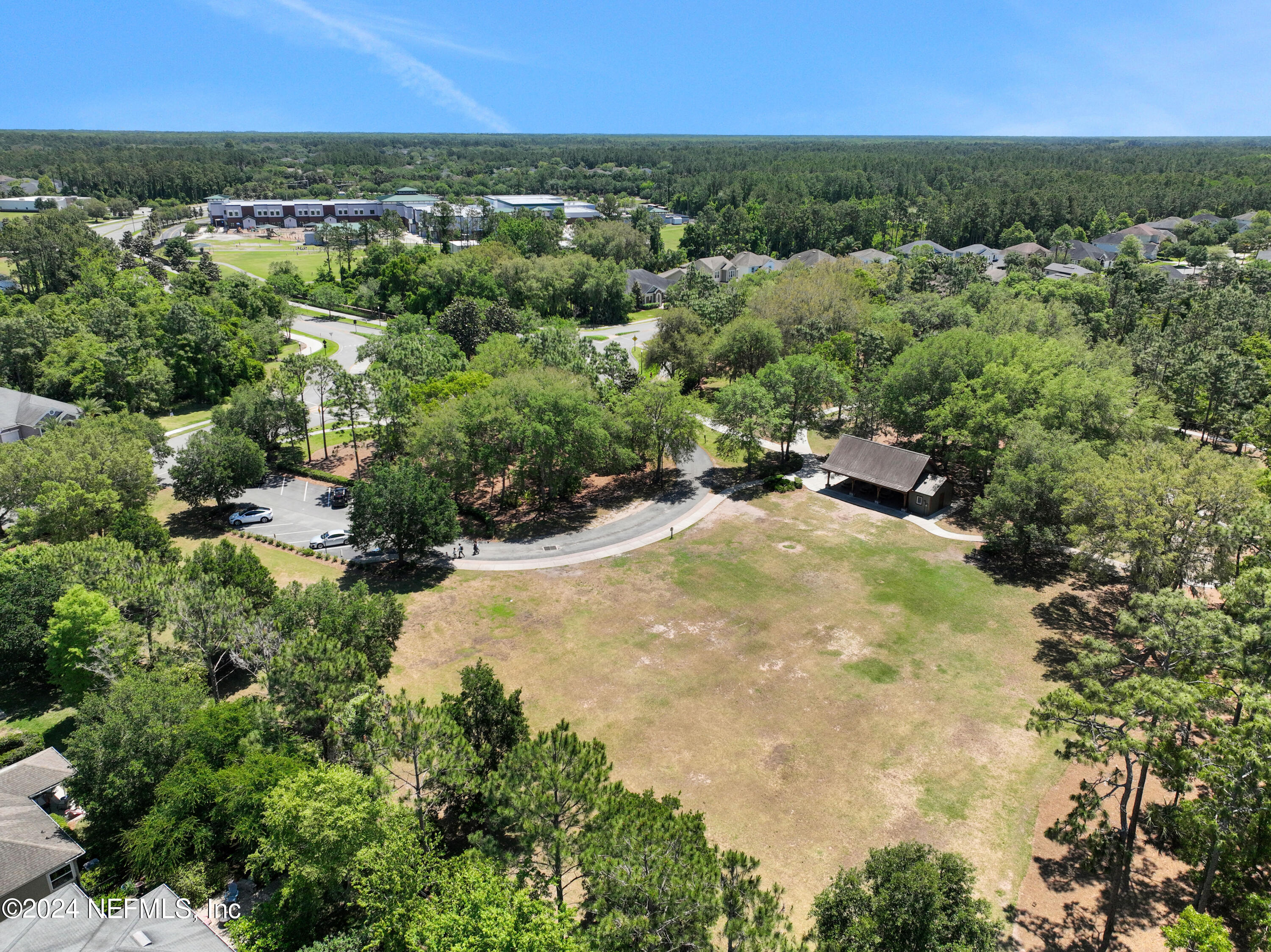 366 HOWLAND Drive