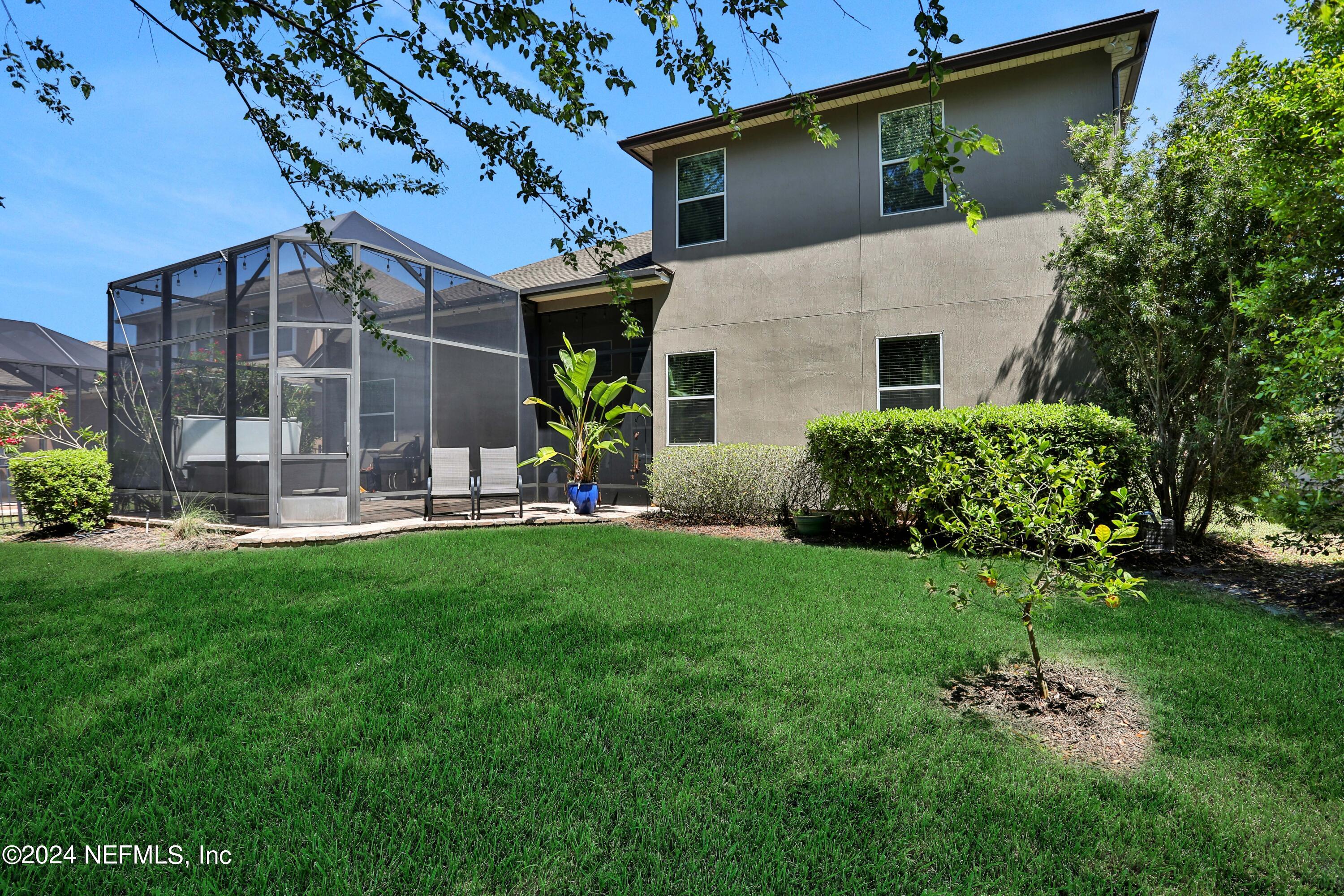 366 HOWLAND Drive