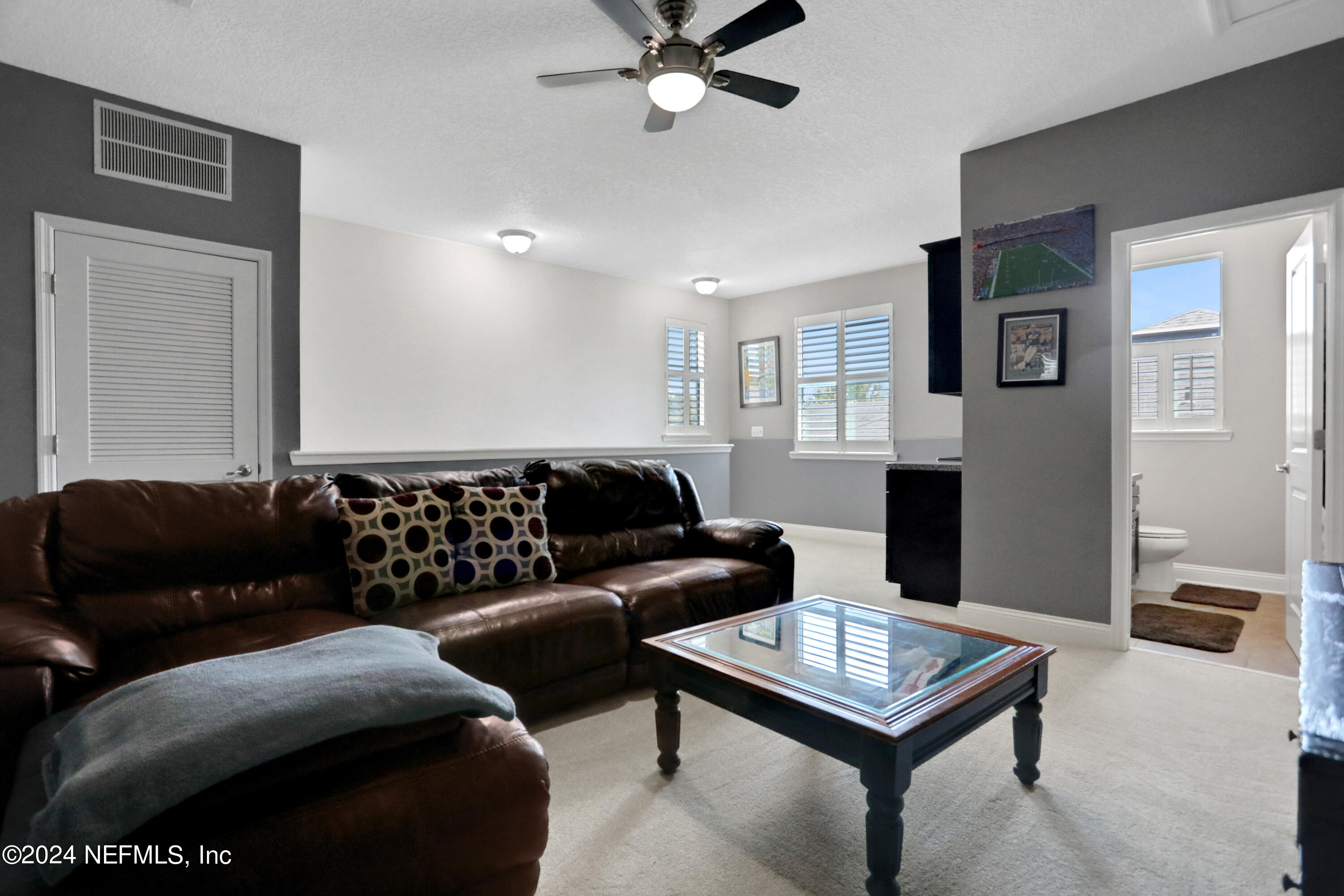 366 HOWLAND Drive