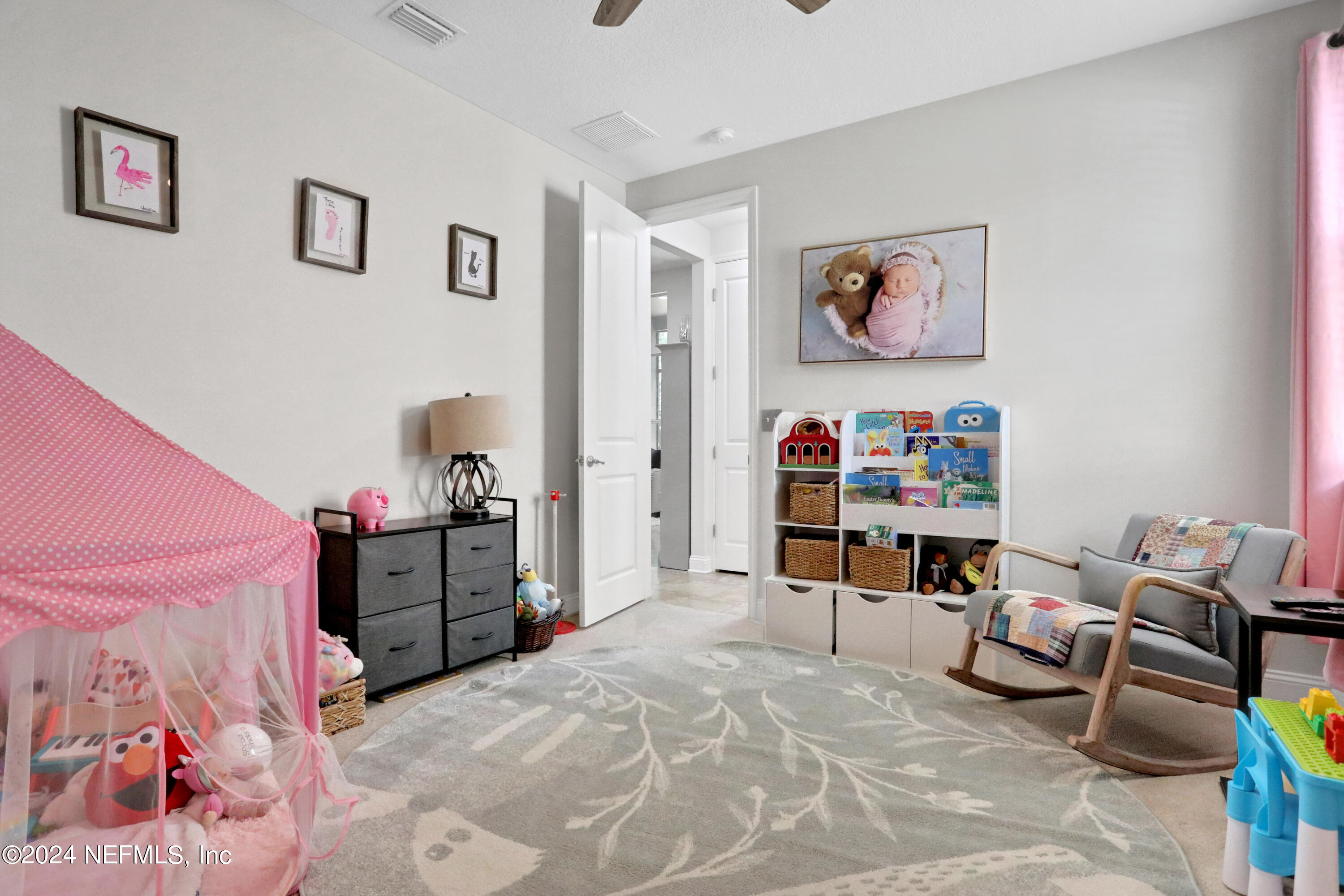 366 HOWLAND Drive