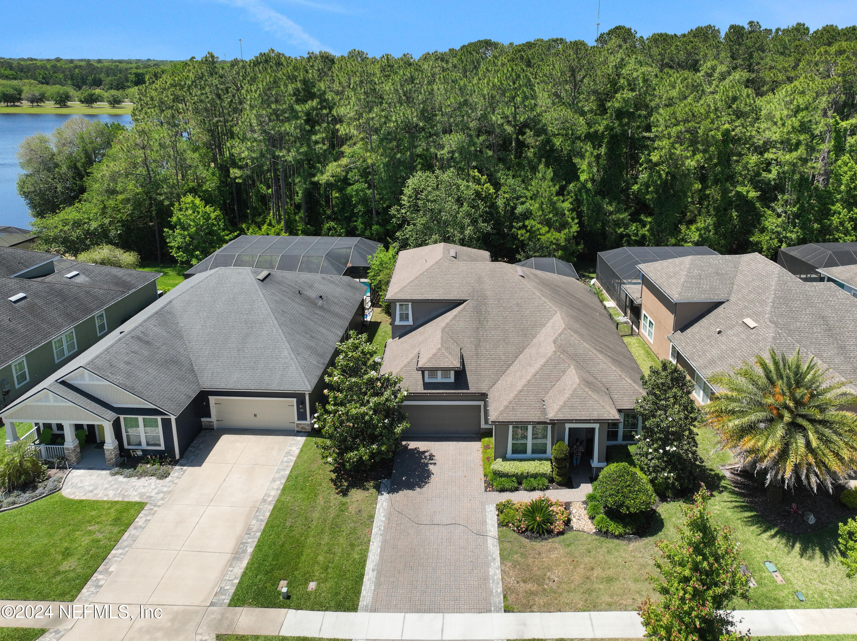 366 HOWLAND Drive