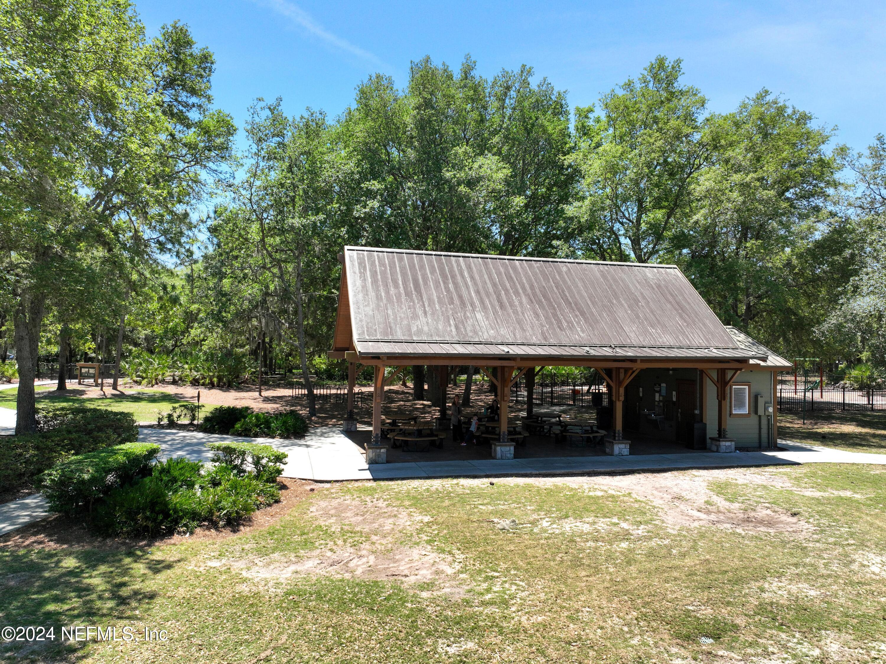 366 HOWLAND Drive