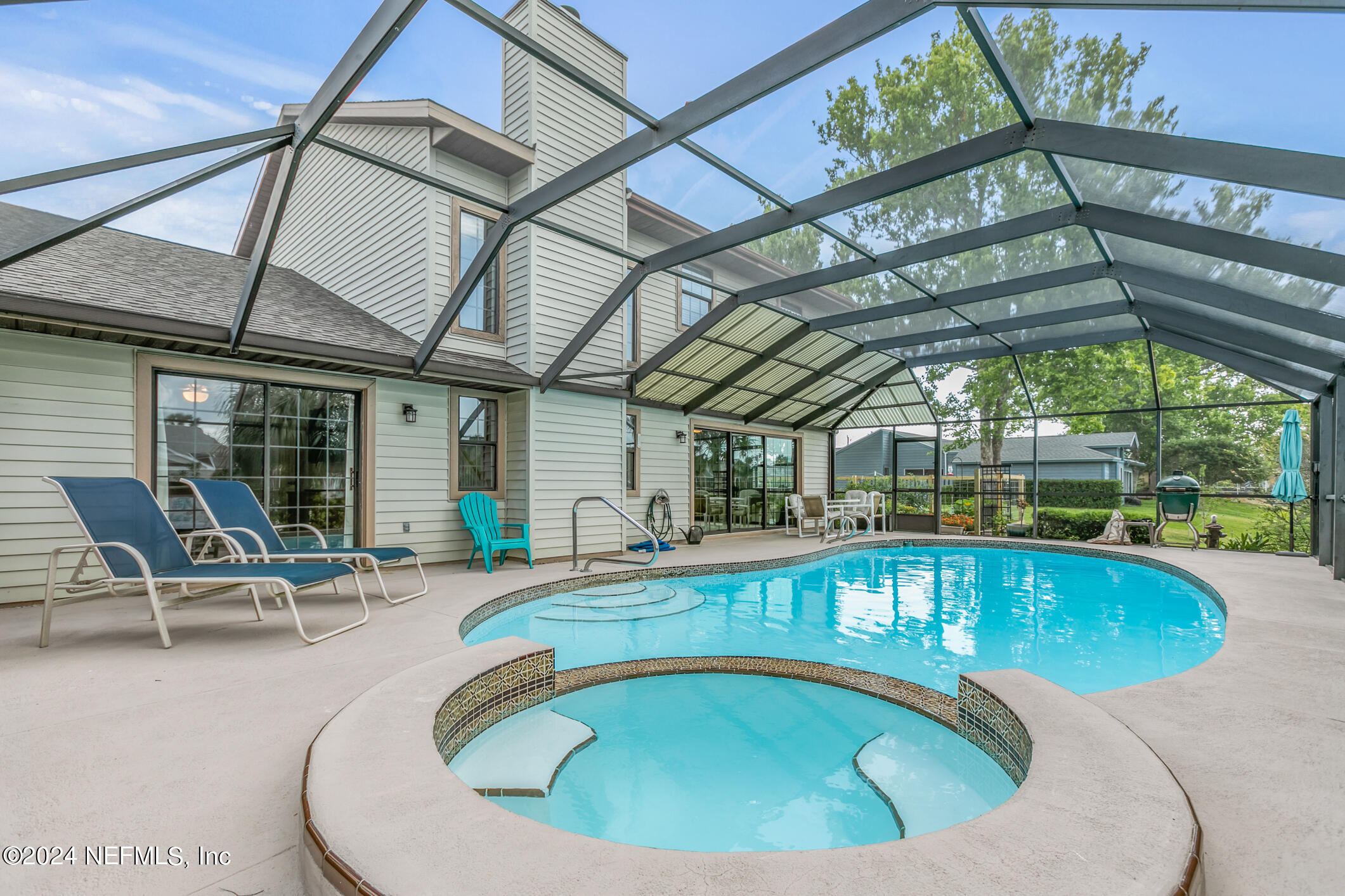 8 CEDARFORD Court