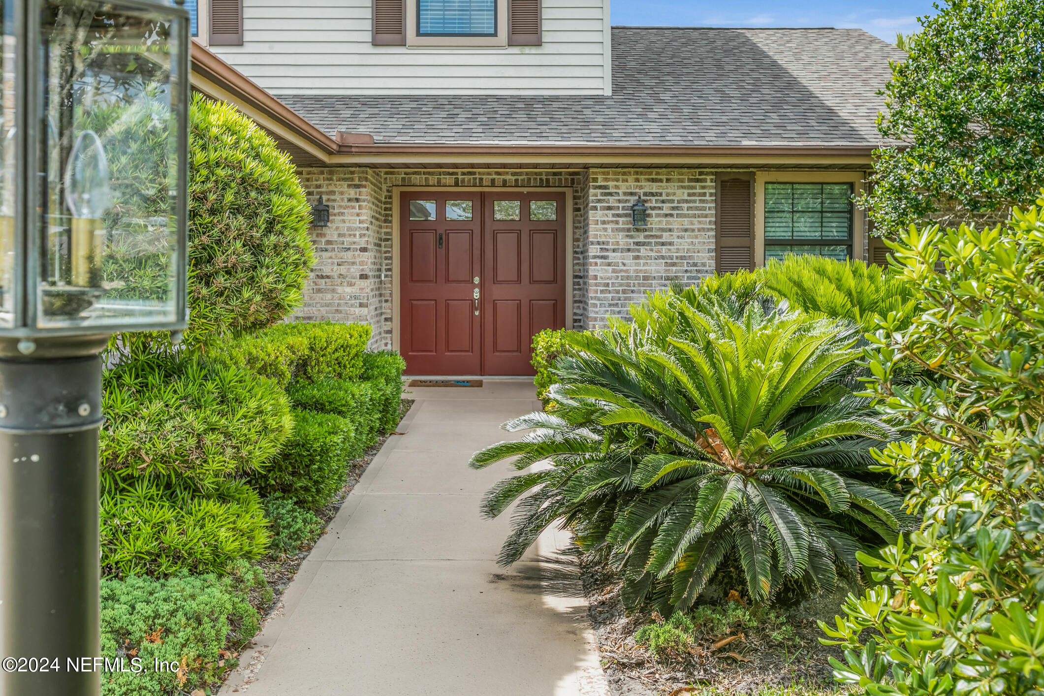 8 CEDARFORD Court