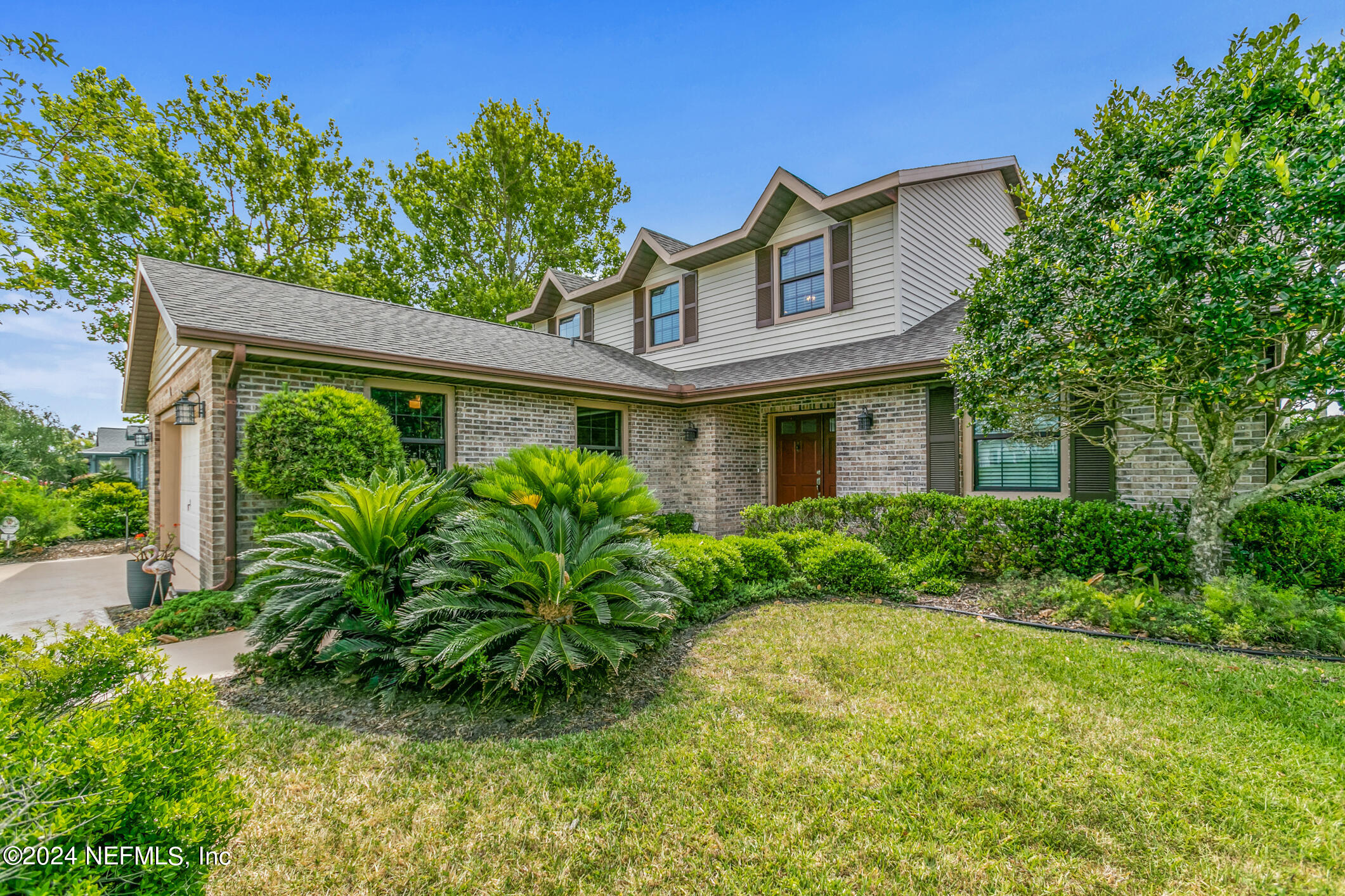 8 CEDARFORD Court
