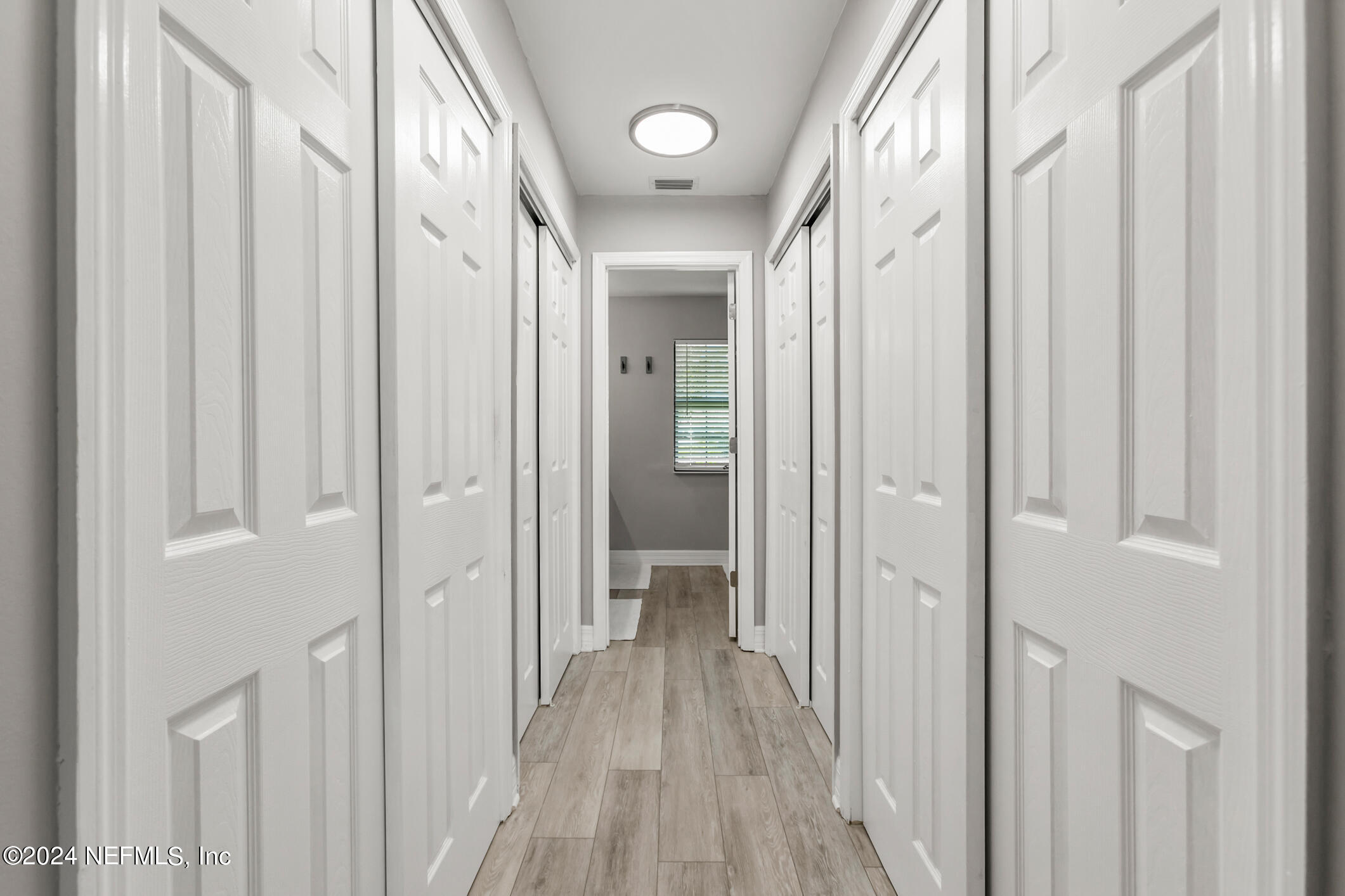 8 CEDARFORD Court