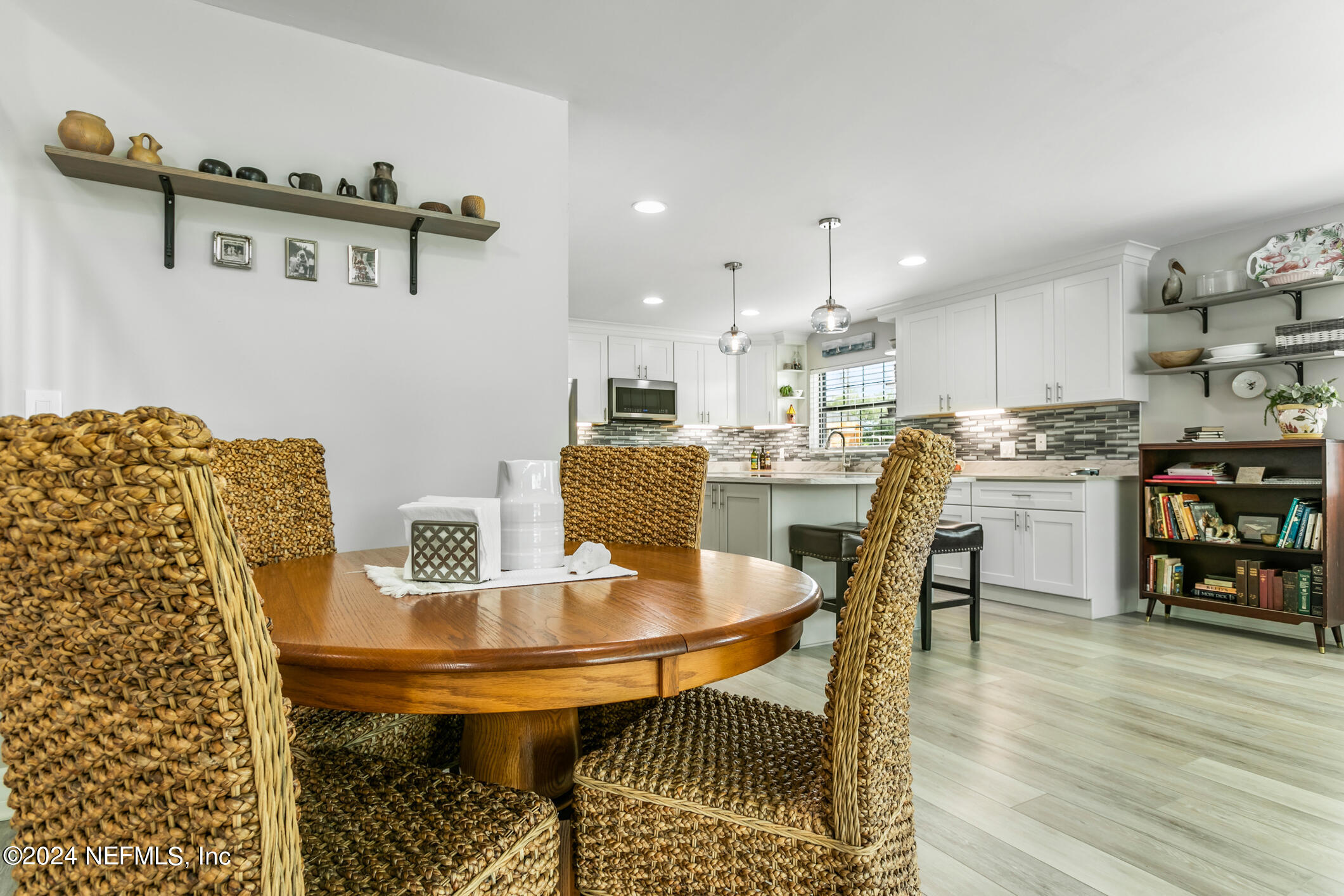 8 CEDARFORD Court