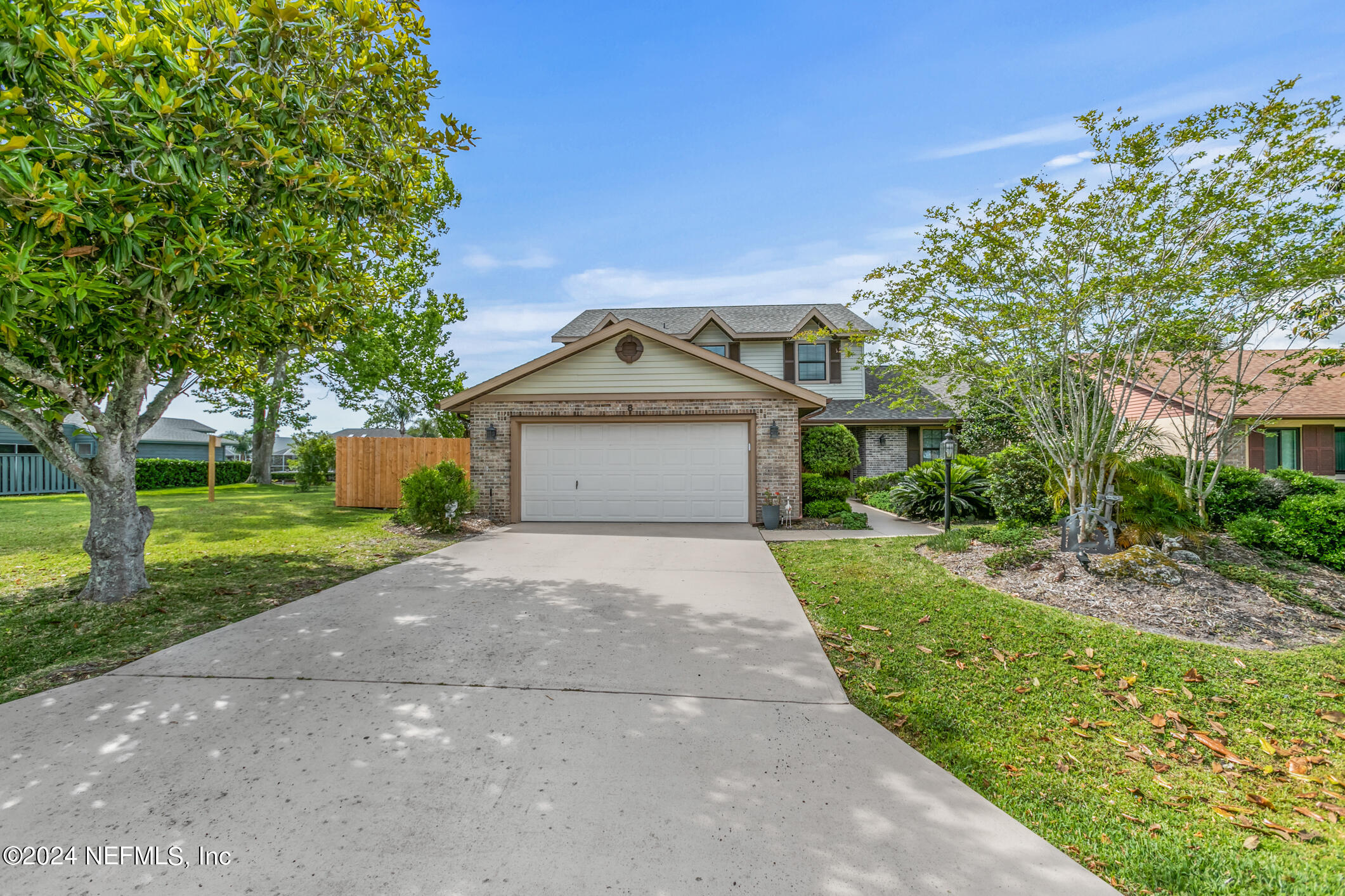 8 CEDARFORD Court