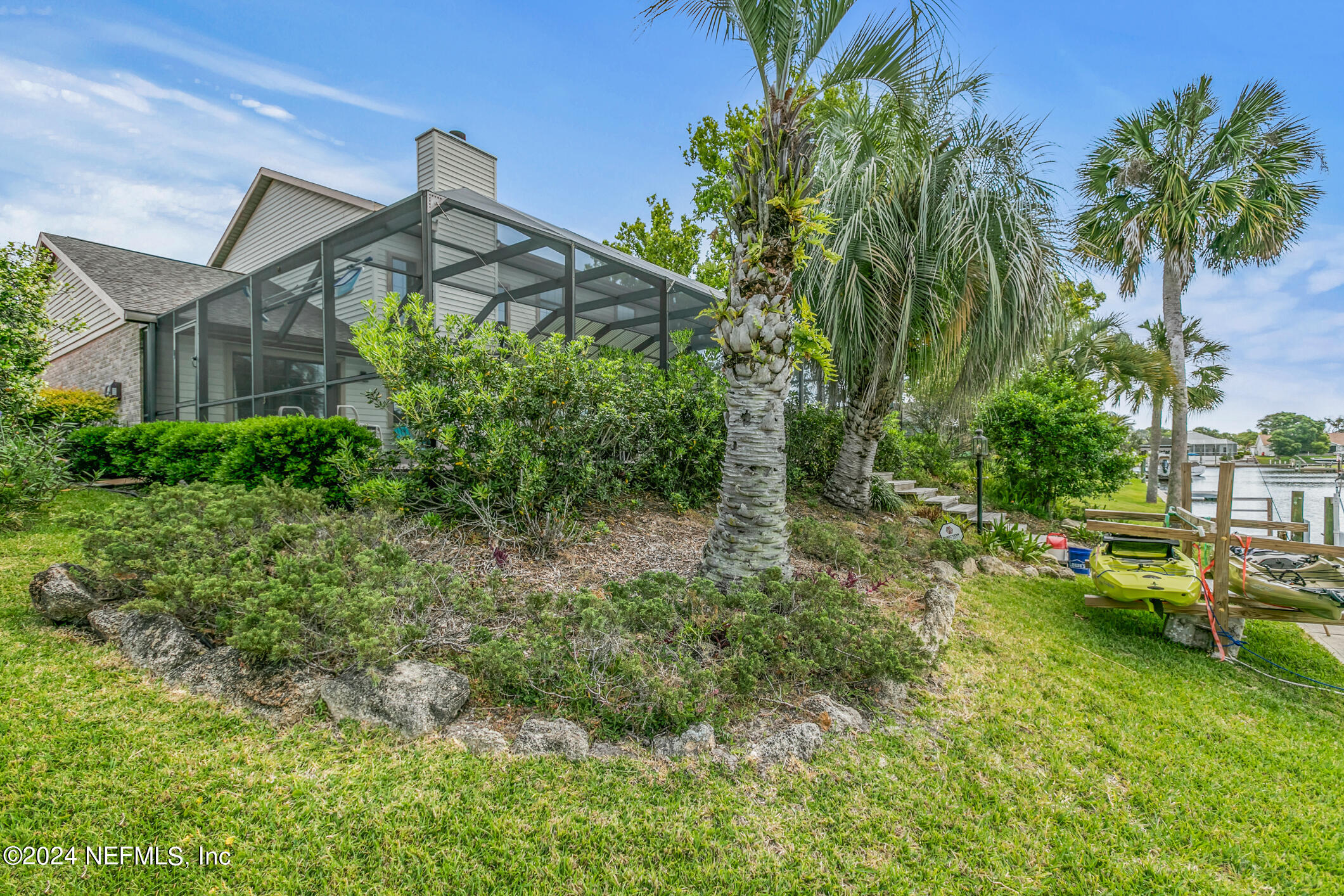8 CEDARFORD Court