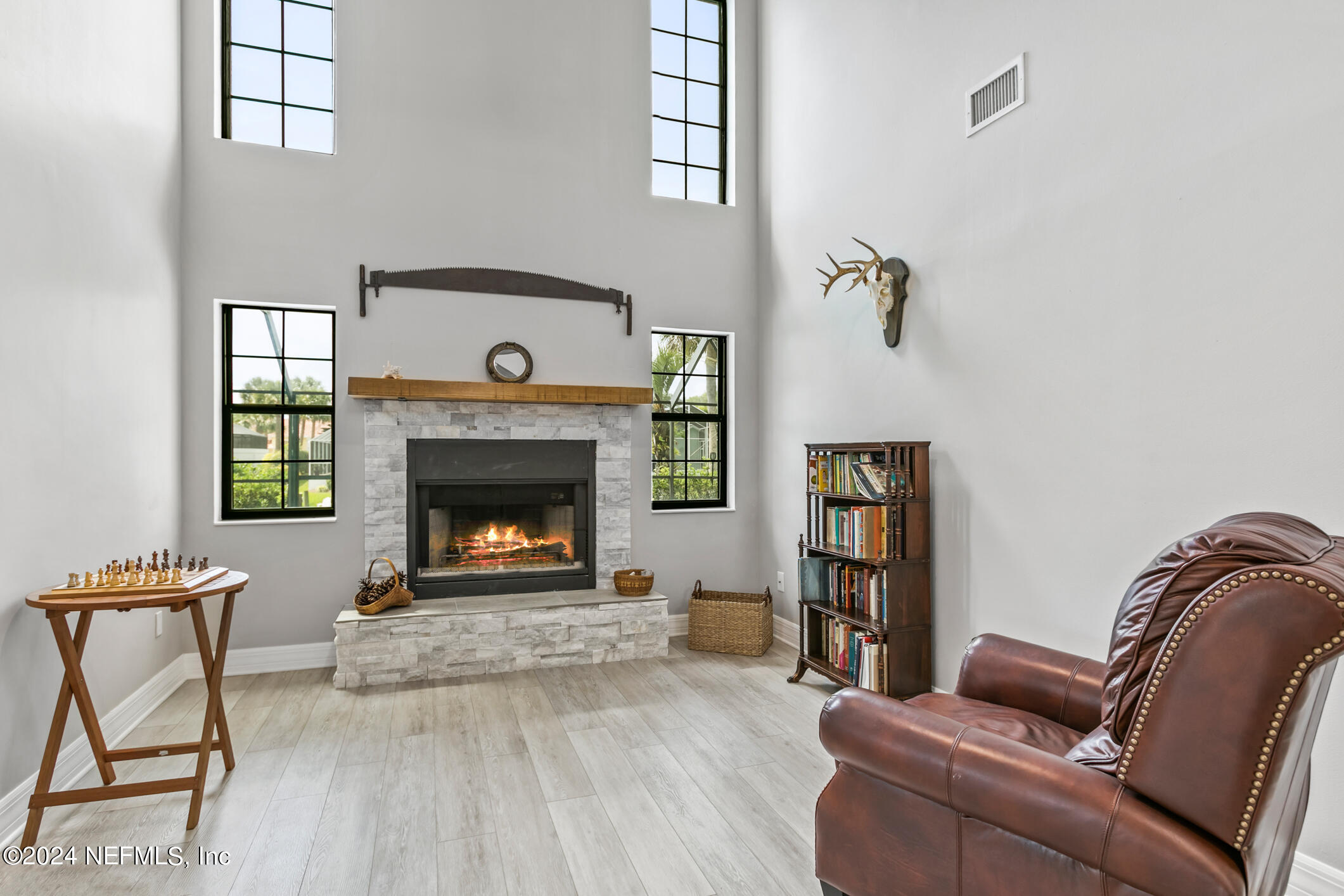 8 CEDARFORD Court