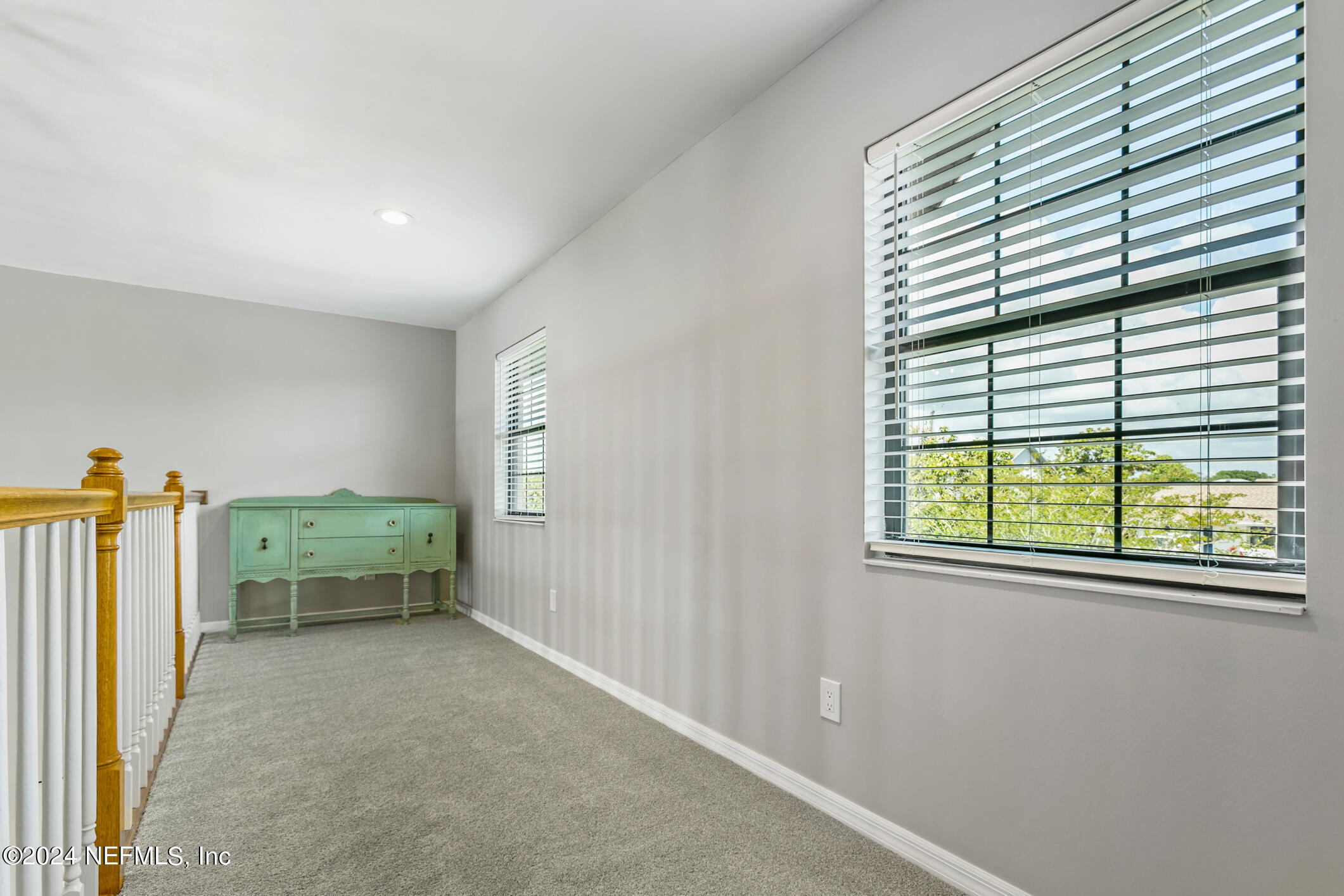 8 CEDARFORD Court