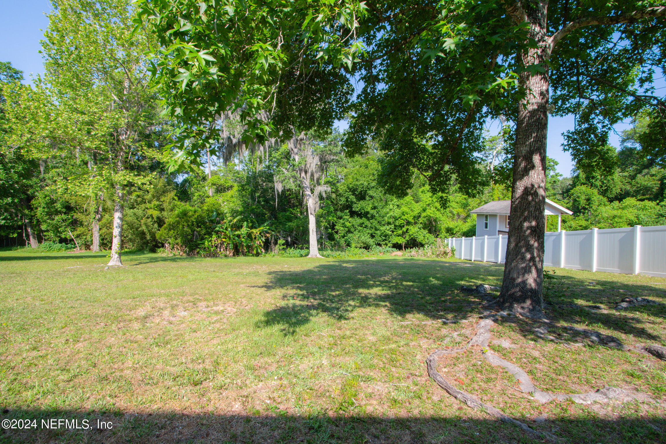 1084 CHEYENNE Drive