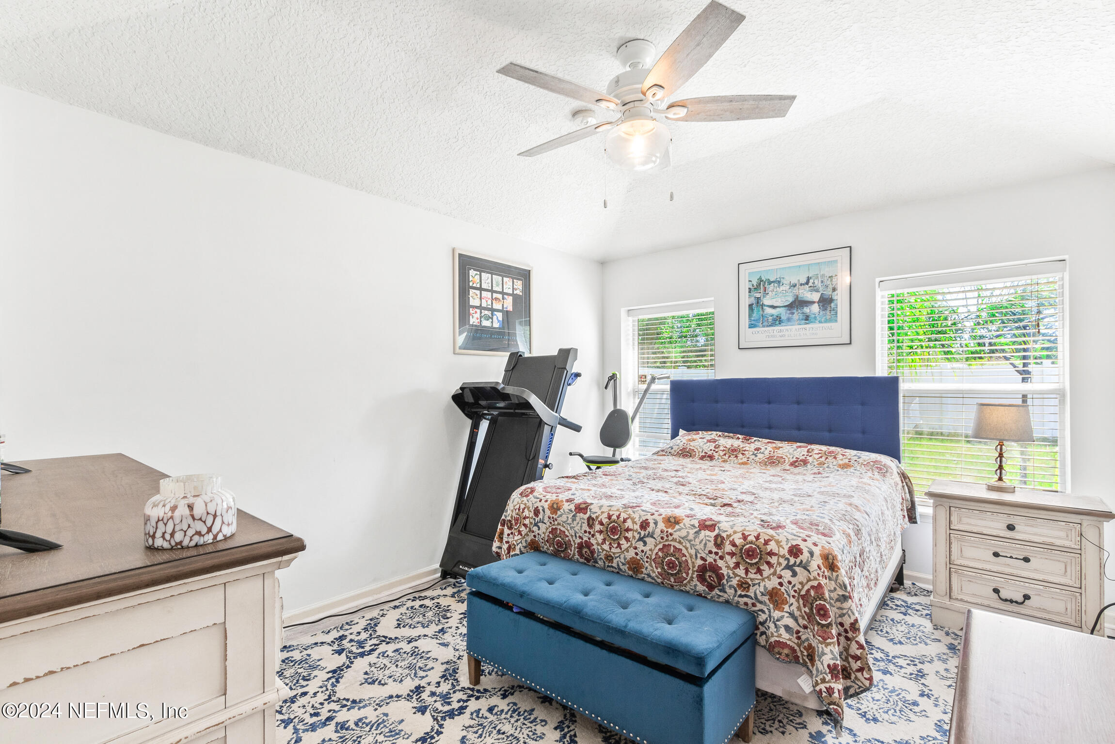 992 OAK ARBOR Circle