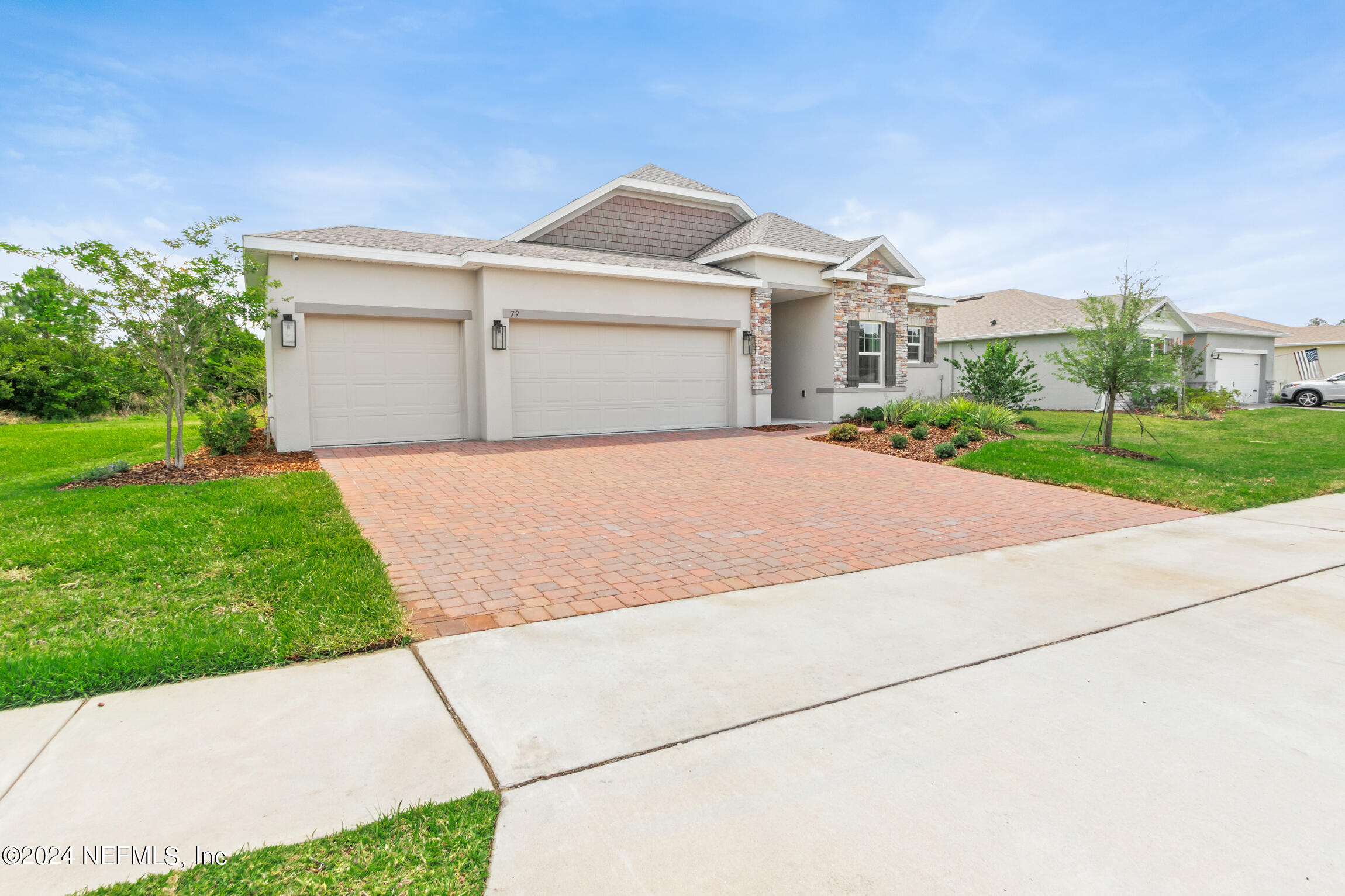 79 HUNTINGTON Place