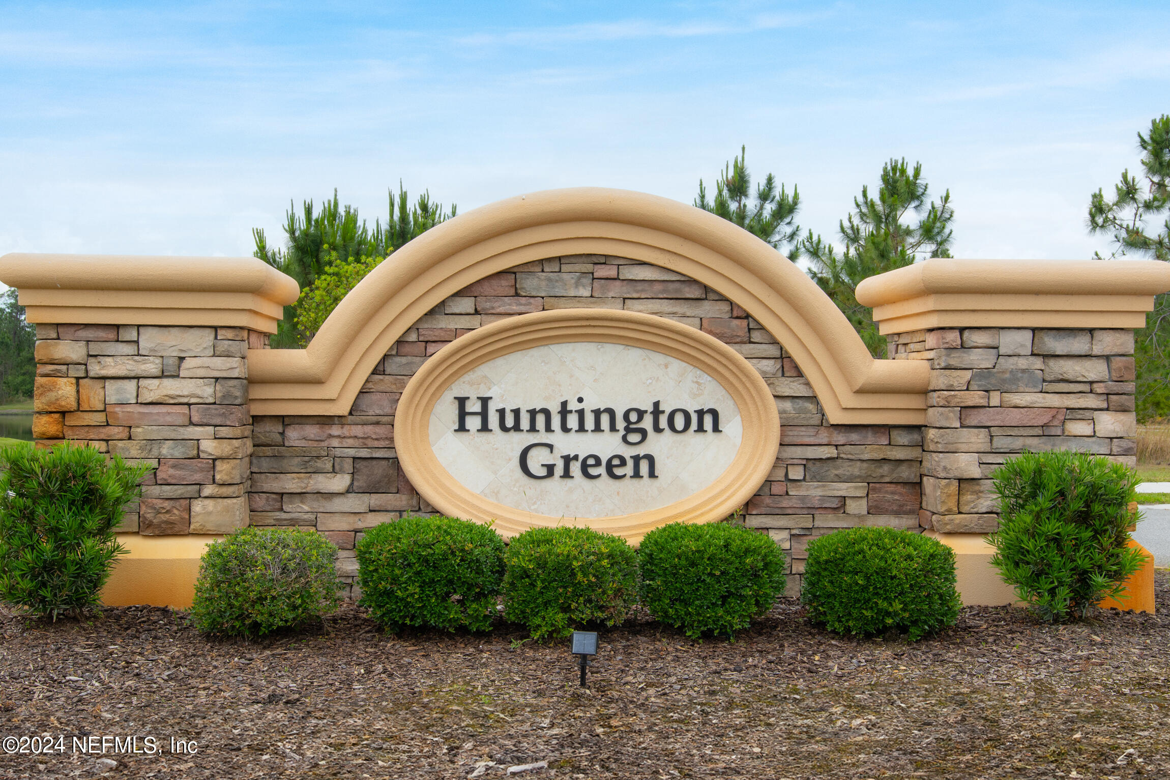 79 HUNTINGTON Place