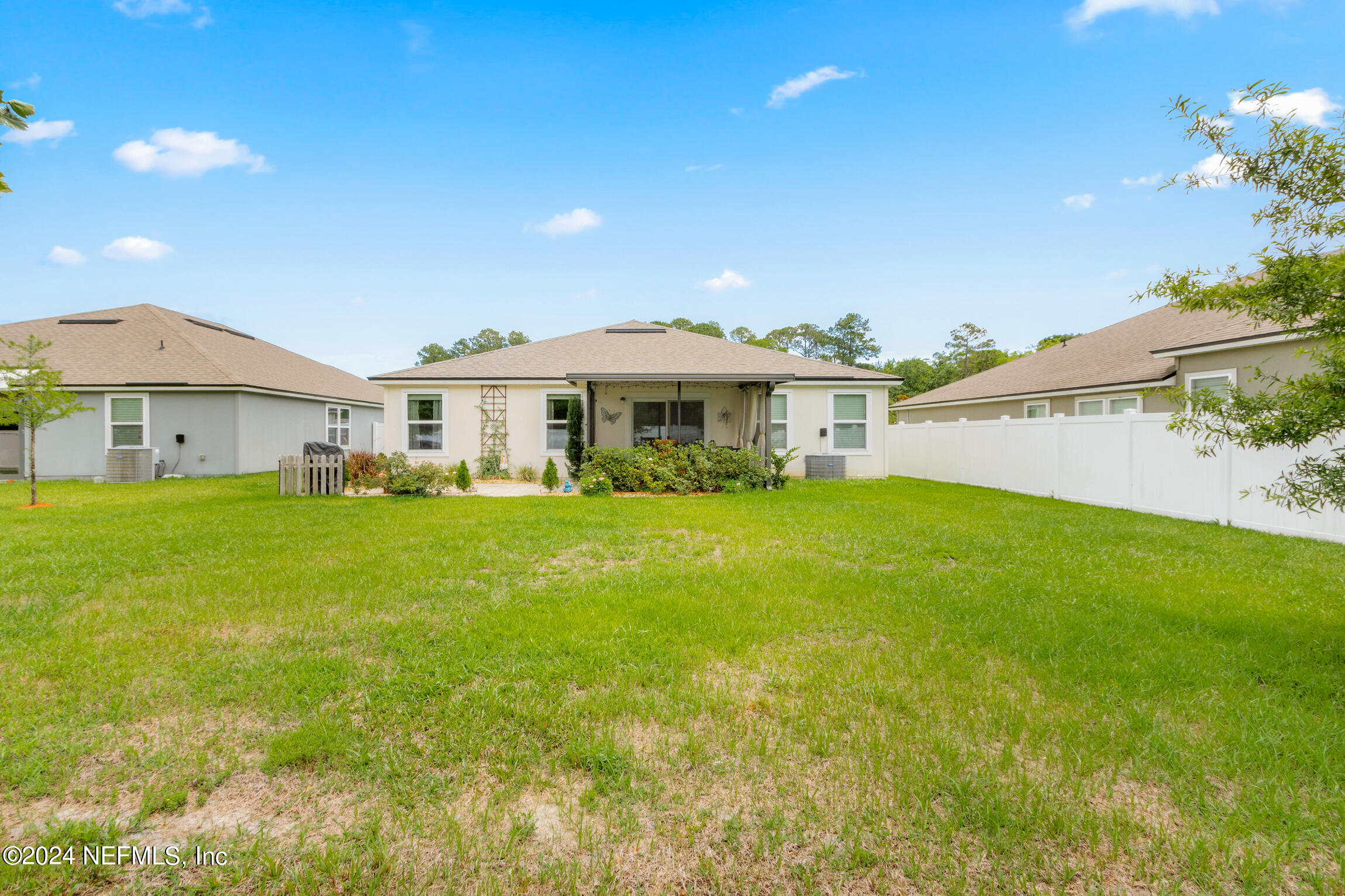 712 SEVILLE Parkway