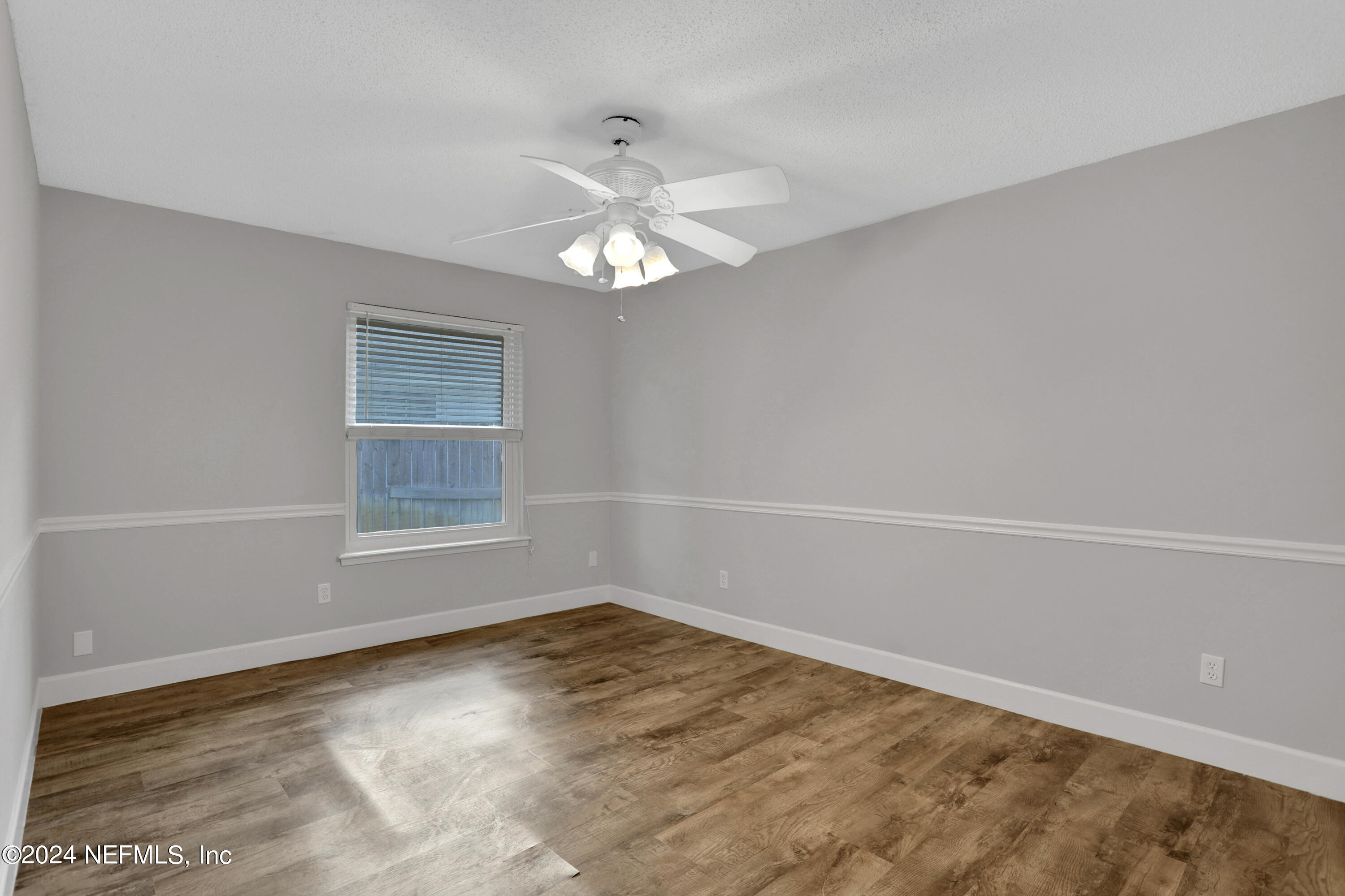 1229 ZEPHYR Way S