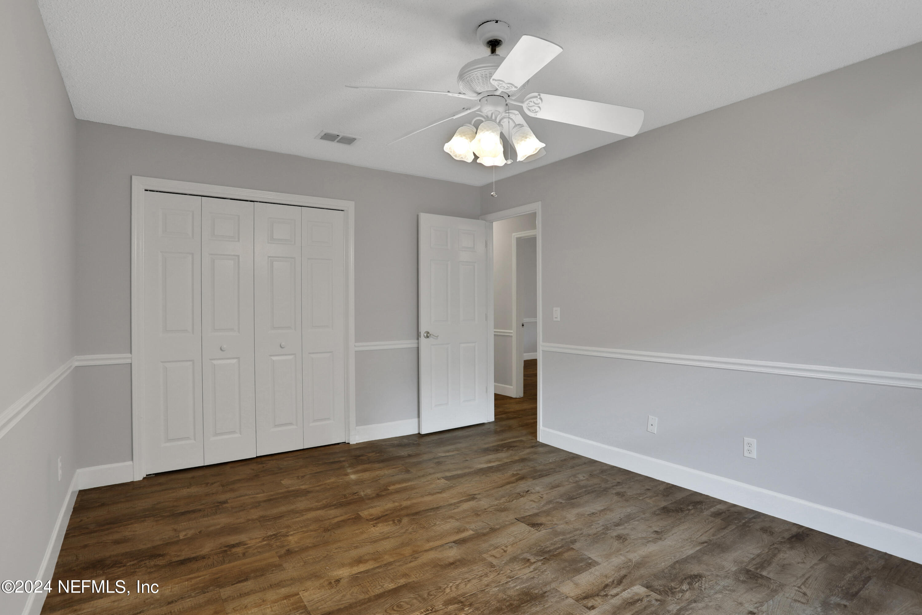 1229 ZEPHYR Way S