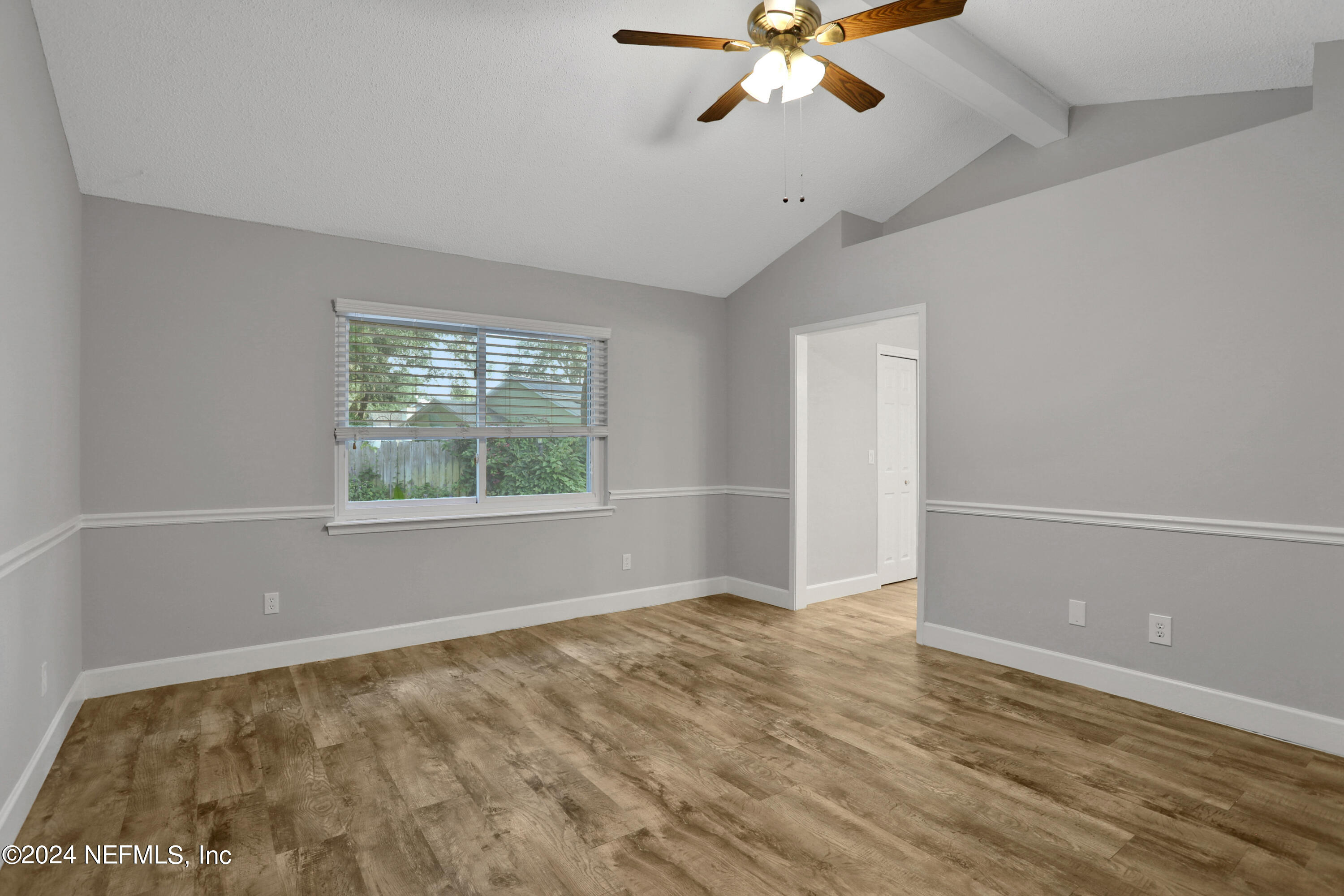 1229 ZEPHYR Way S