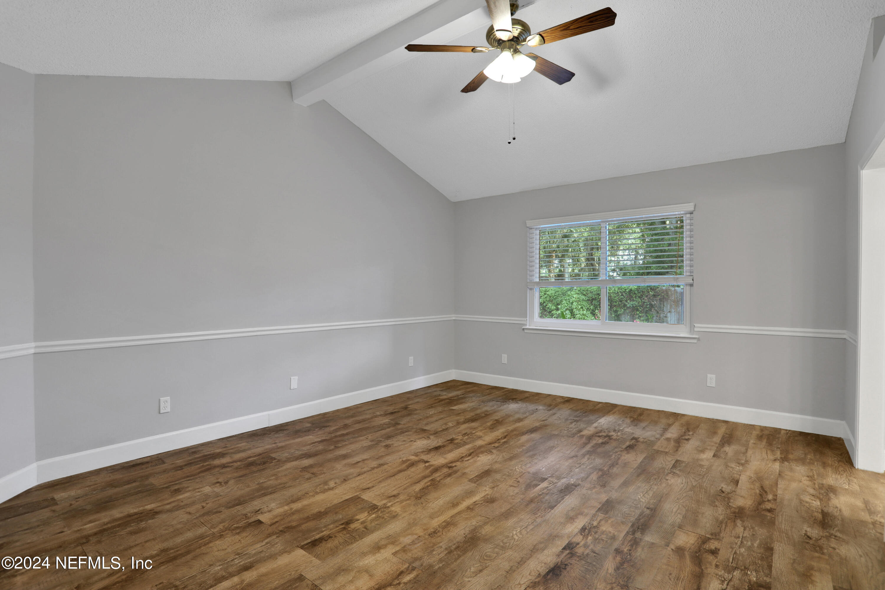 1229 ZEPHYR Way S