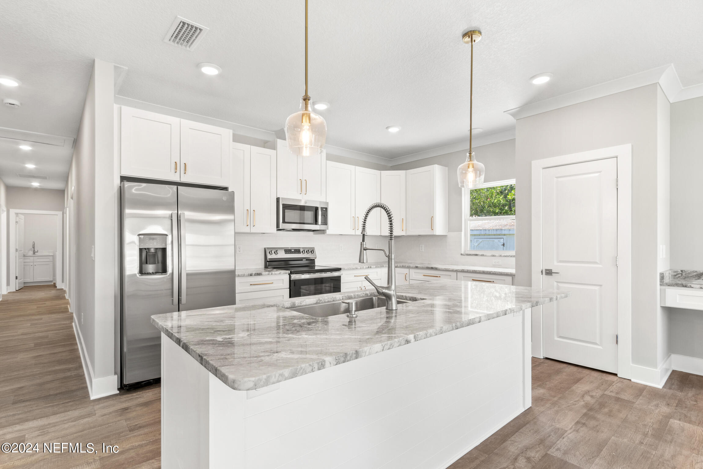 6779 MAGNOLIA Lane