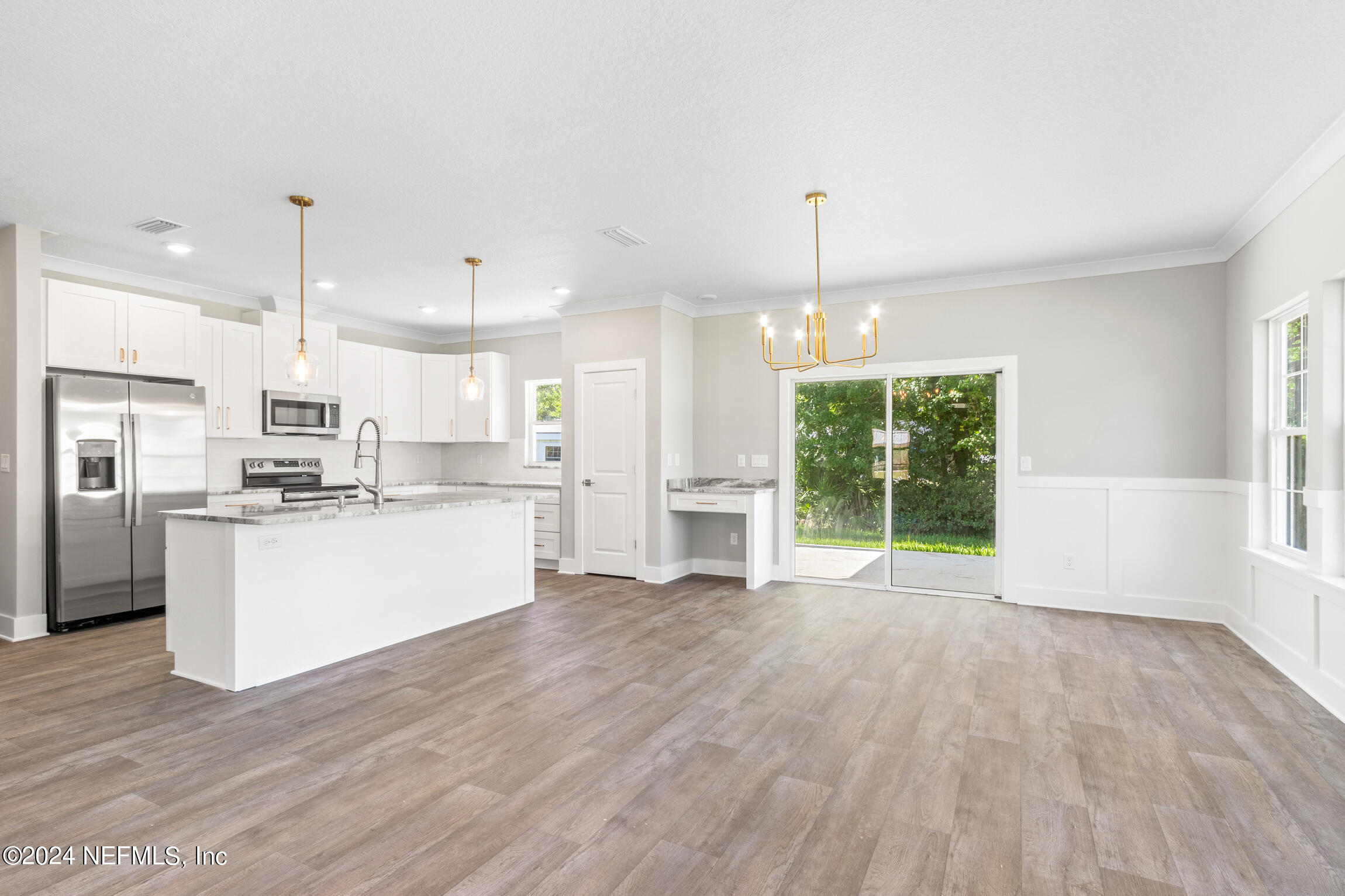 6779 MAGNOLIA Lane