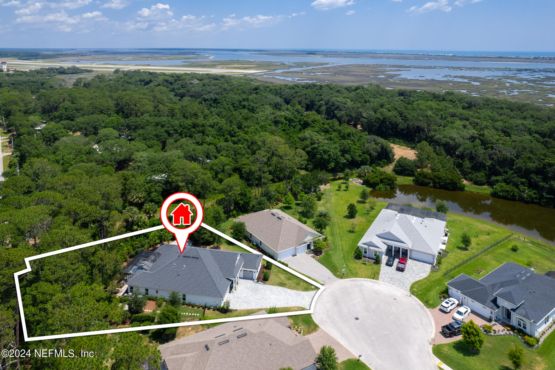 595 PESCADO Drive