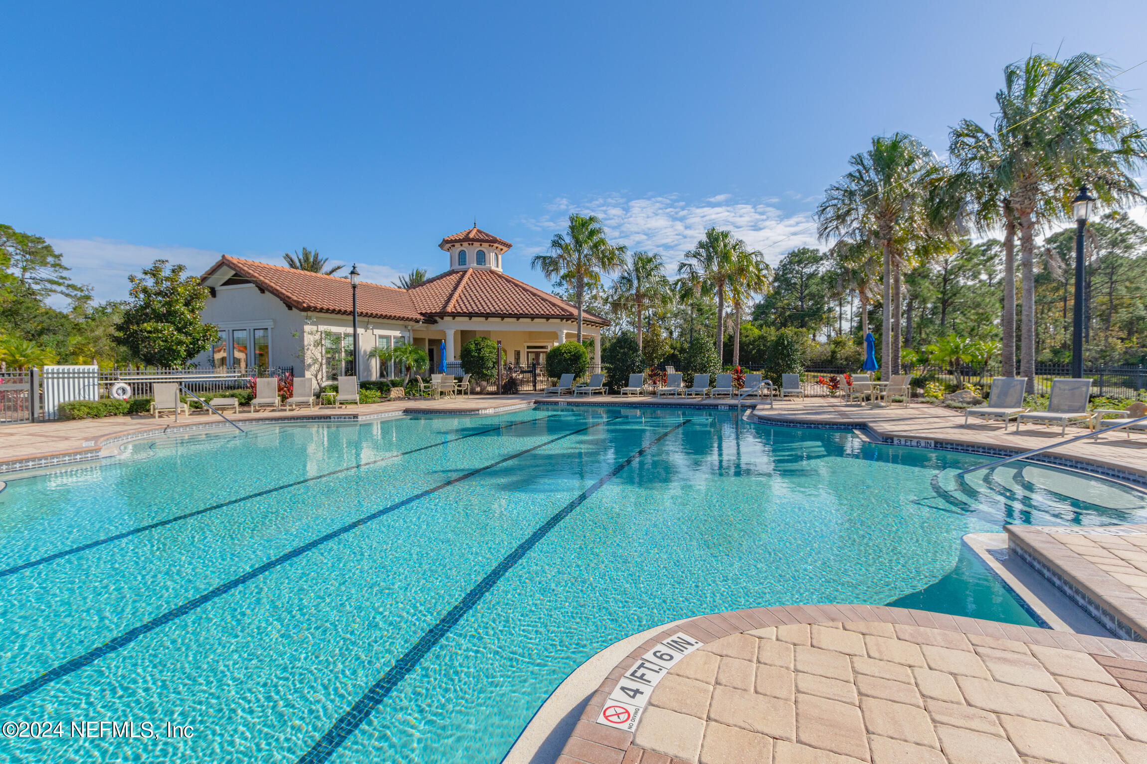 595 PESCADO Drive