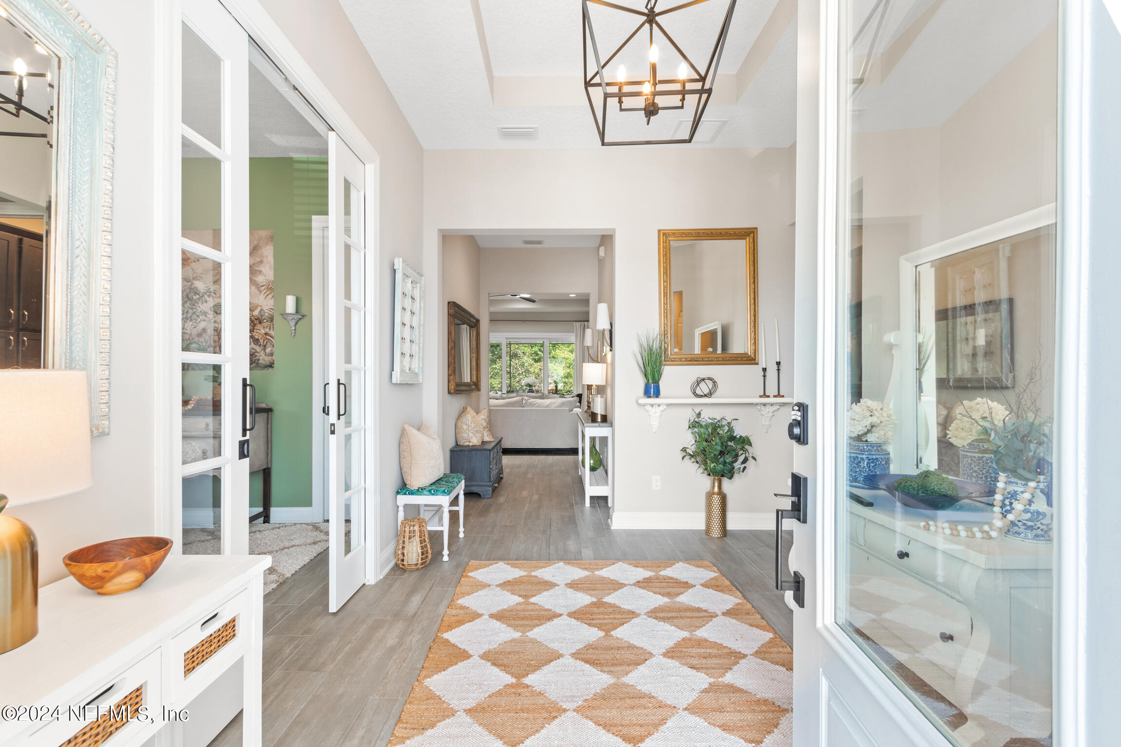 595 PESCADO Drive