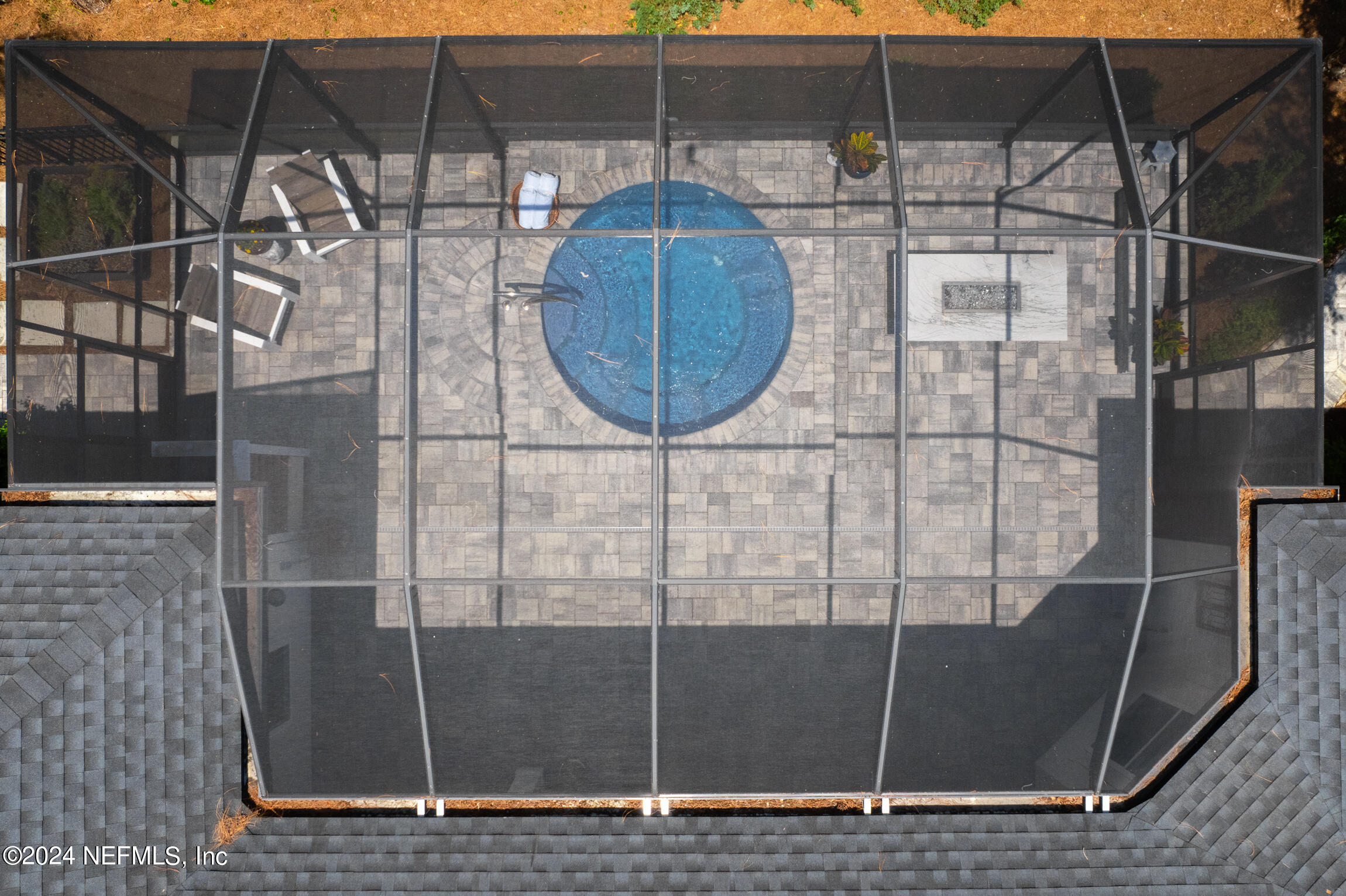 595 PESCADO Drive