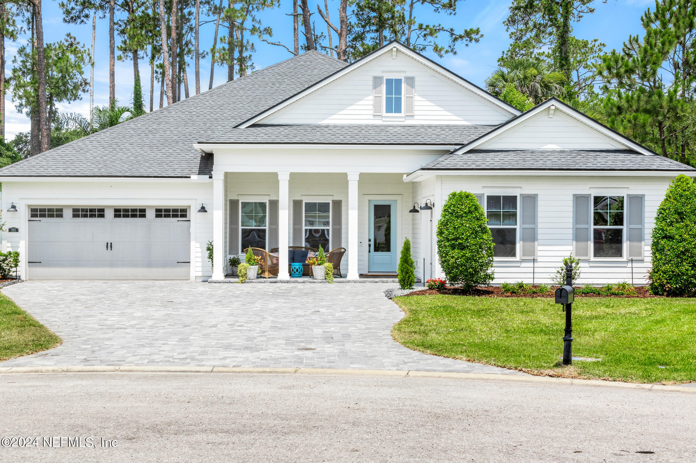595 PESCADO Drive