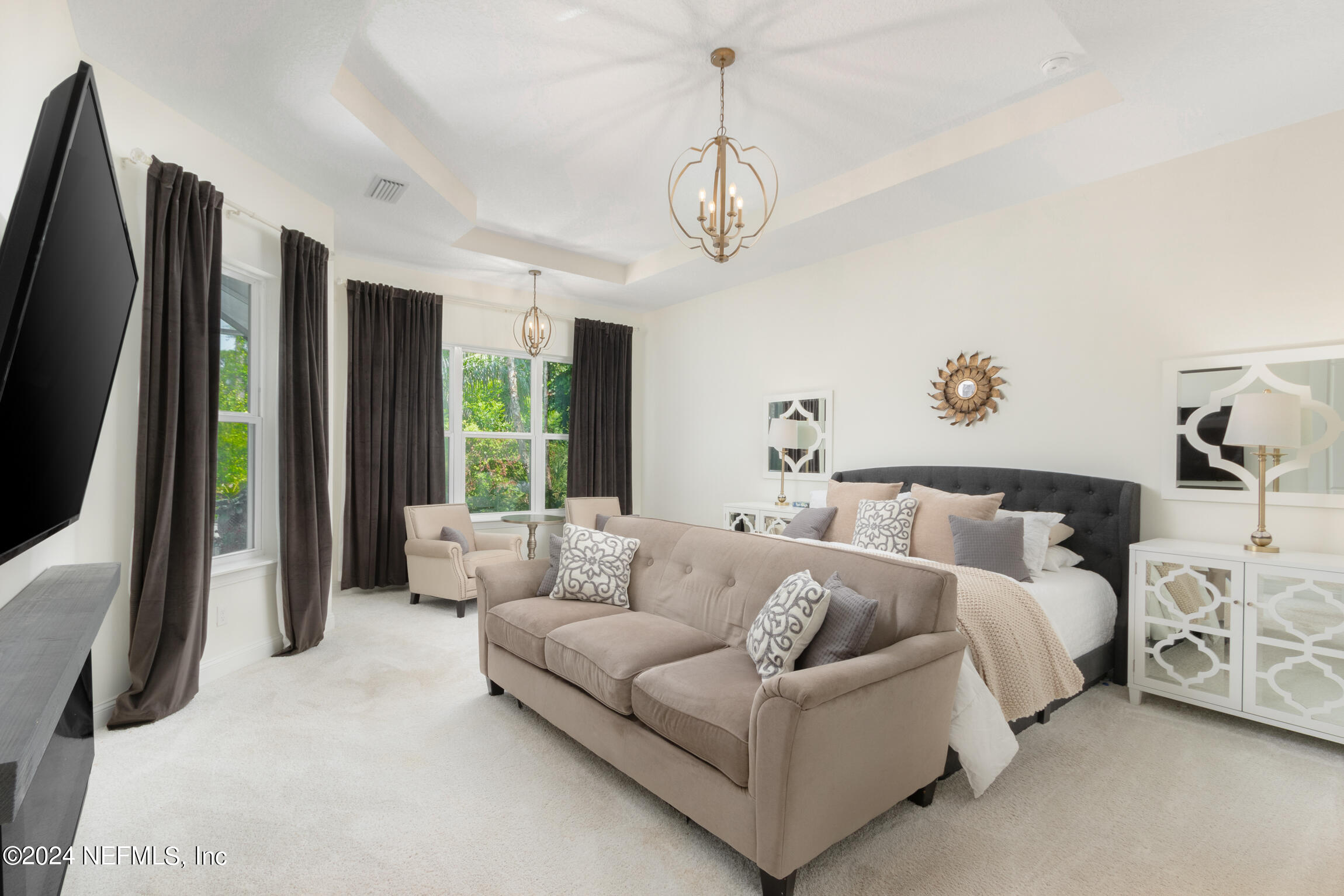 595 PESCADO Drive
