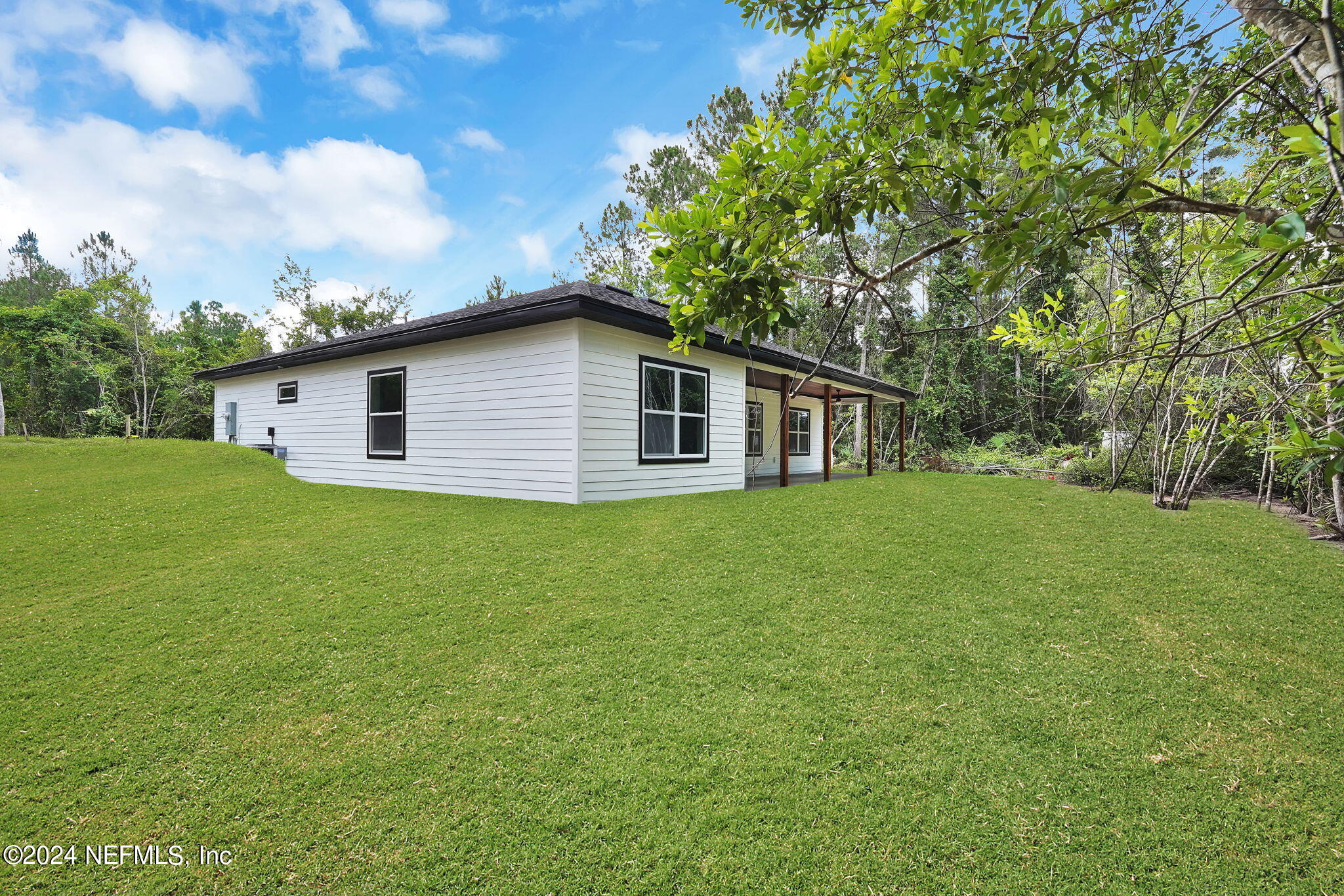 127 N PRAIRIE LAKES Drive