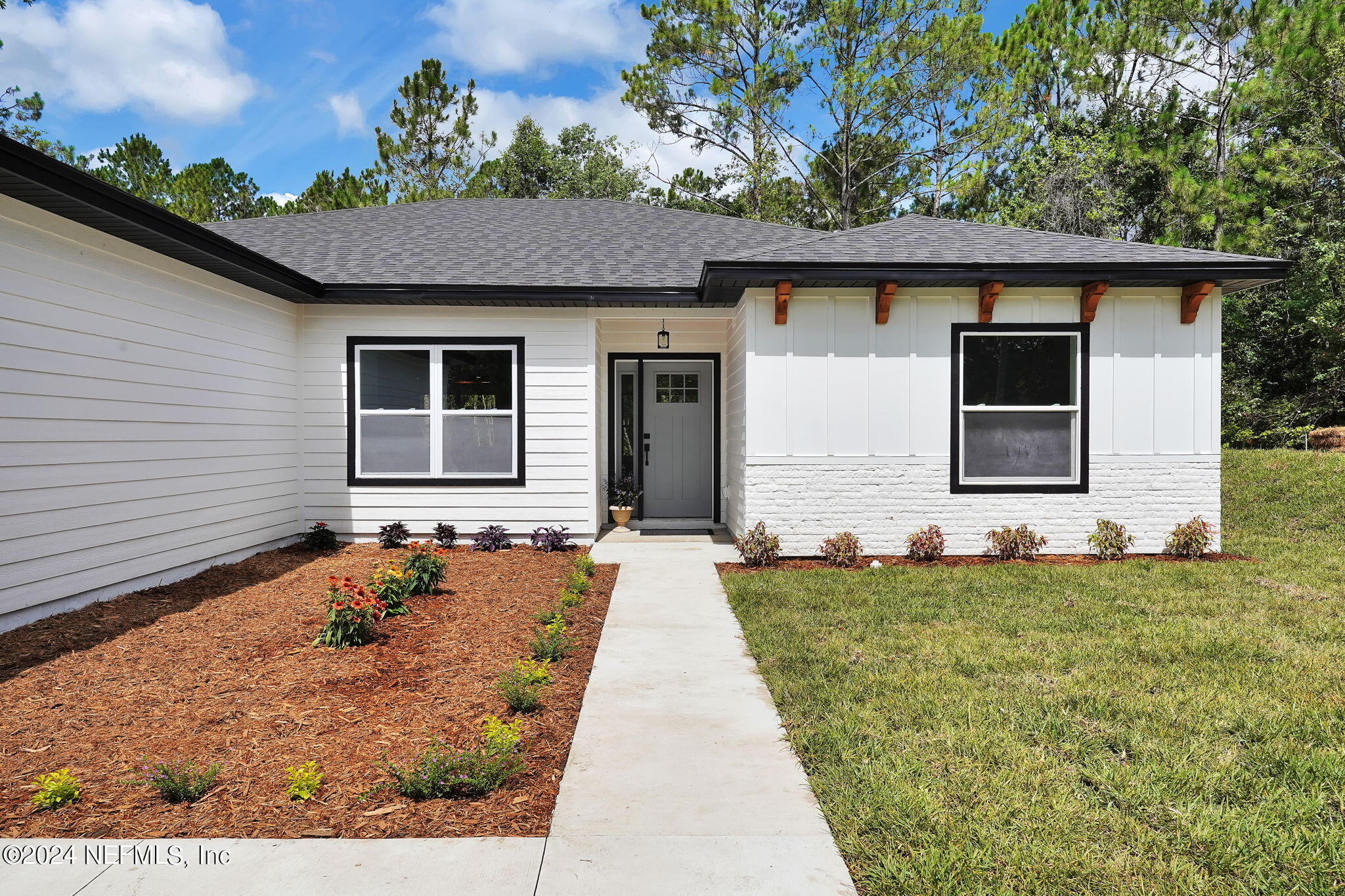 127 N PRAIRIE LAKES Drive