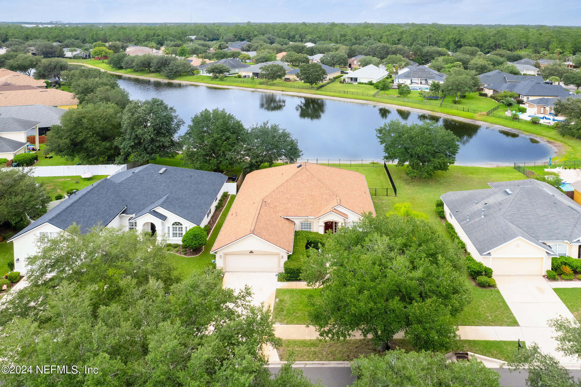 6091 GREEN POND Drive