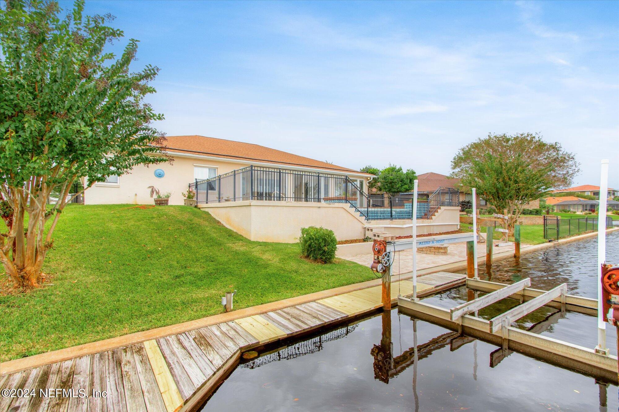 14 CRANDELL Court