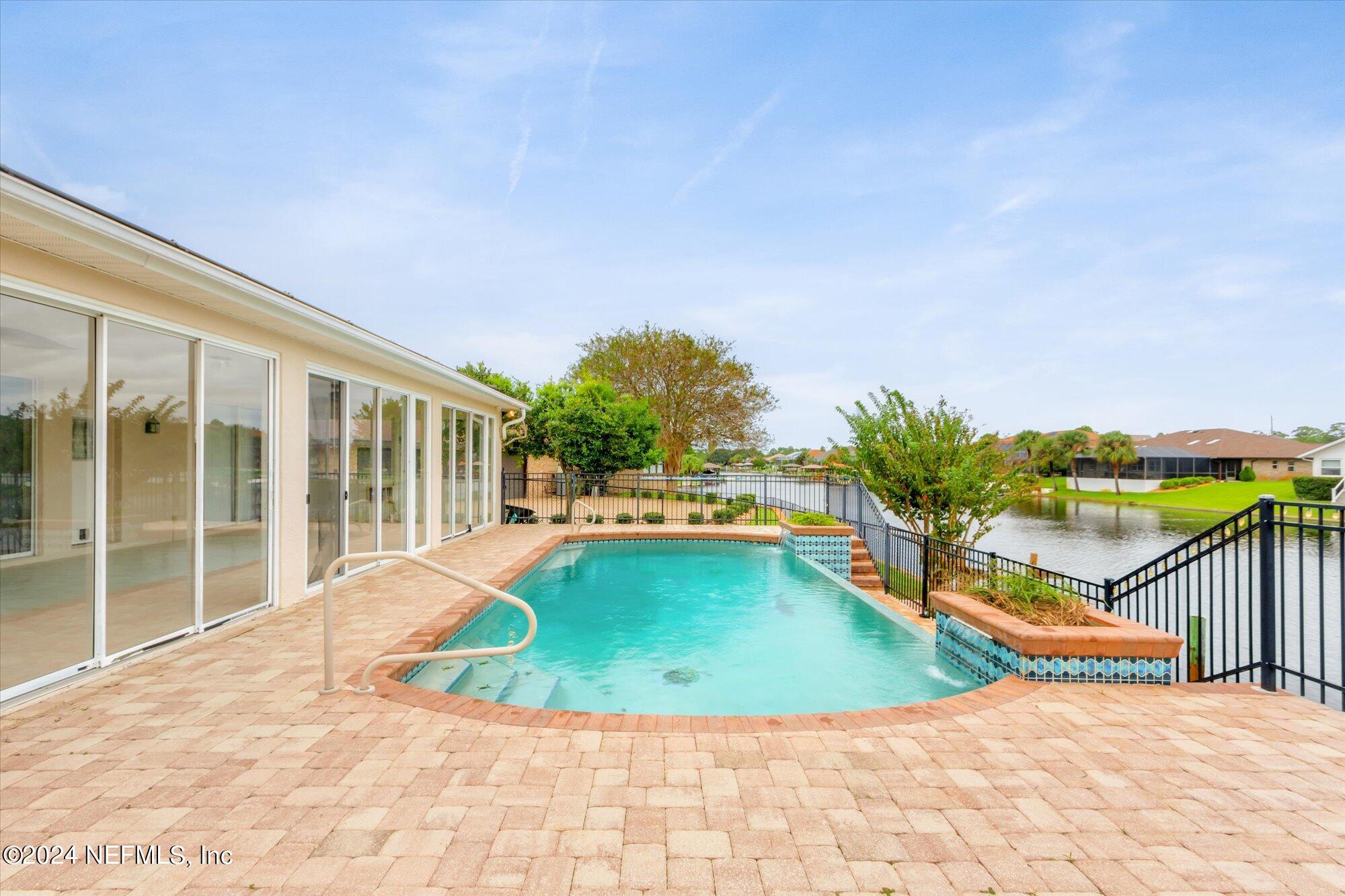 14 CRANDELL Court