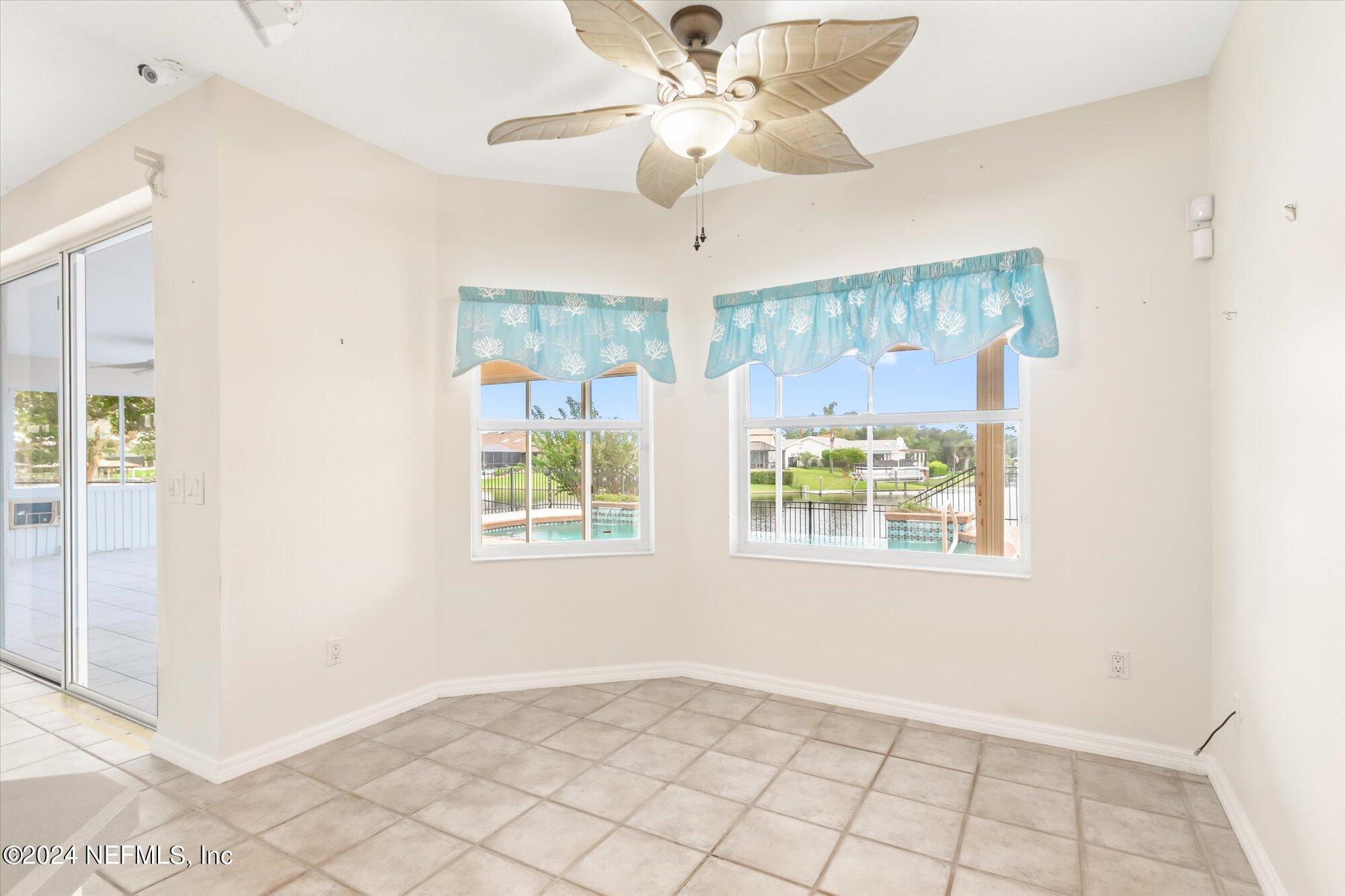 14 CRANDELL Court