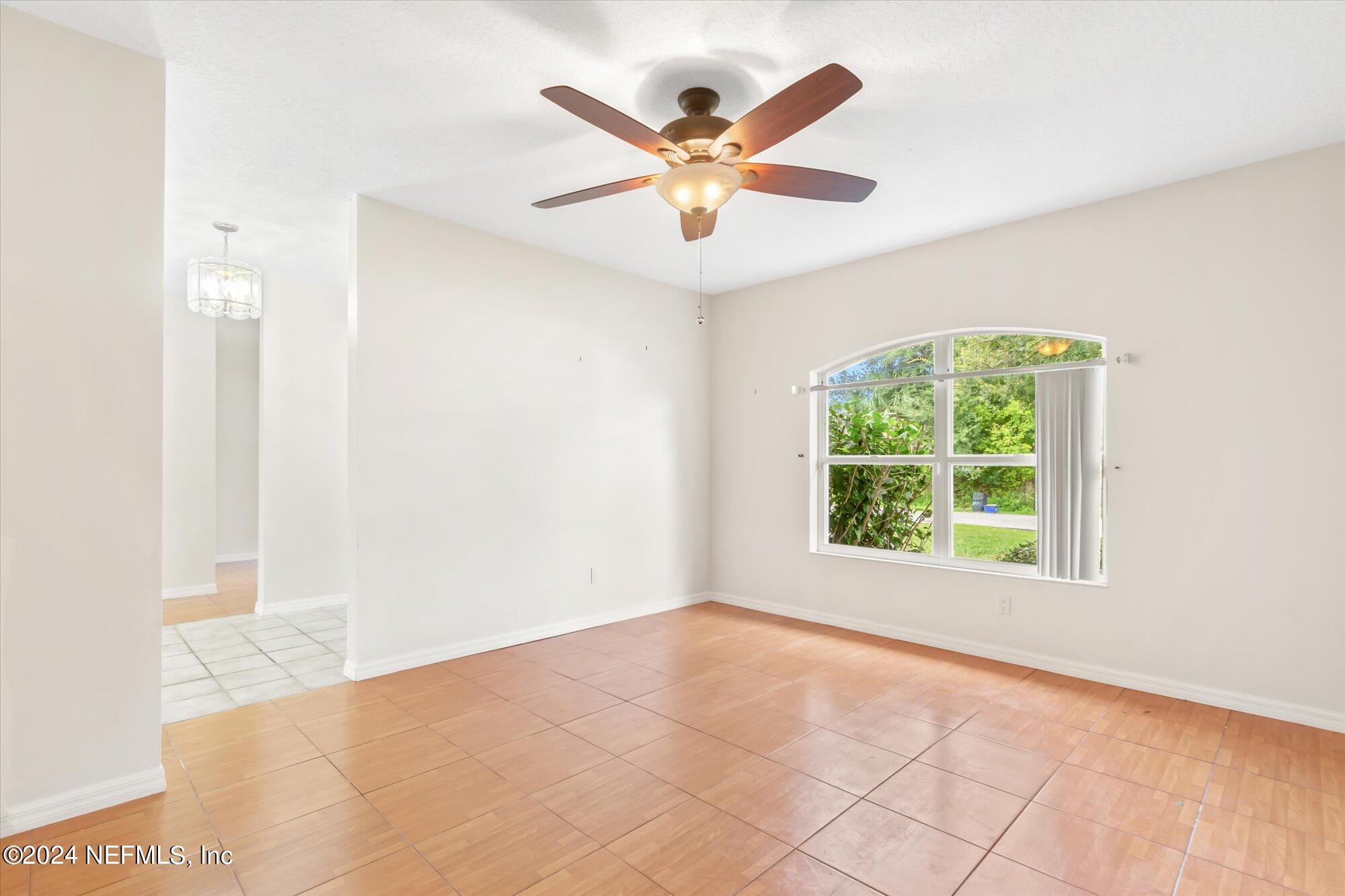 14 CRANDELL Court