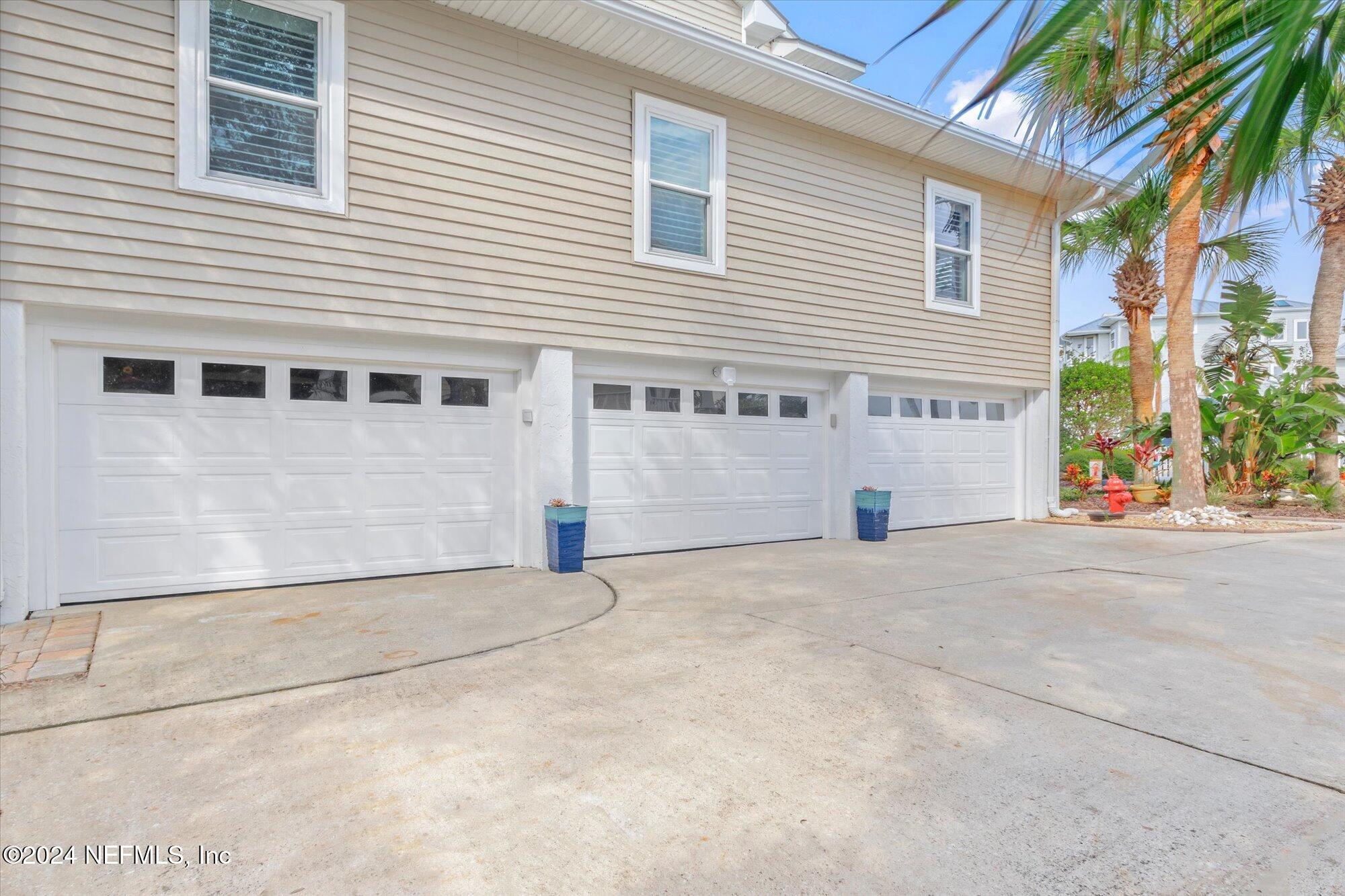125 TIDES EDGE Place