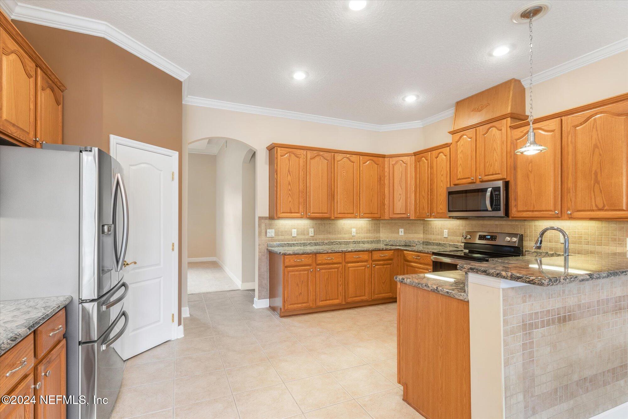 1837 W COBBLESTONE Lane