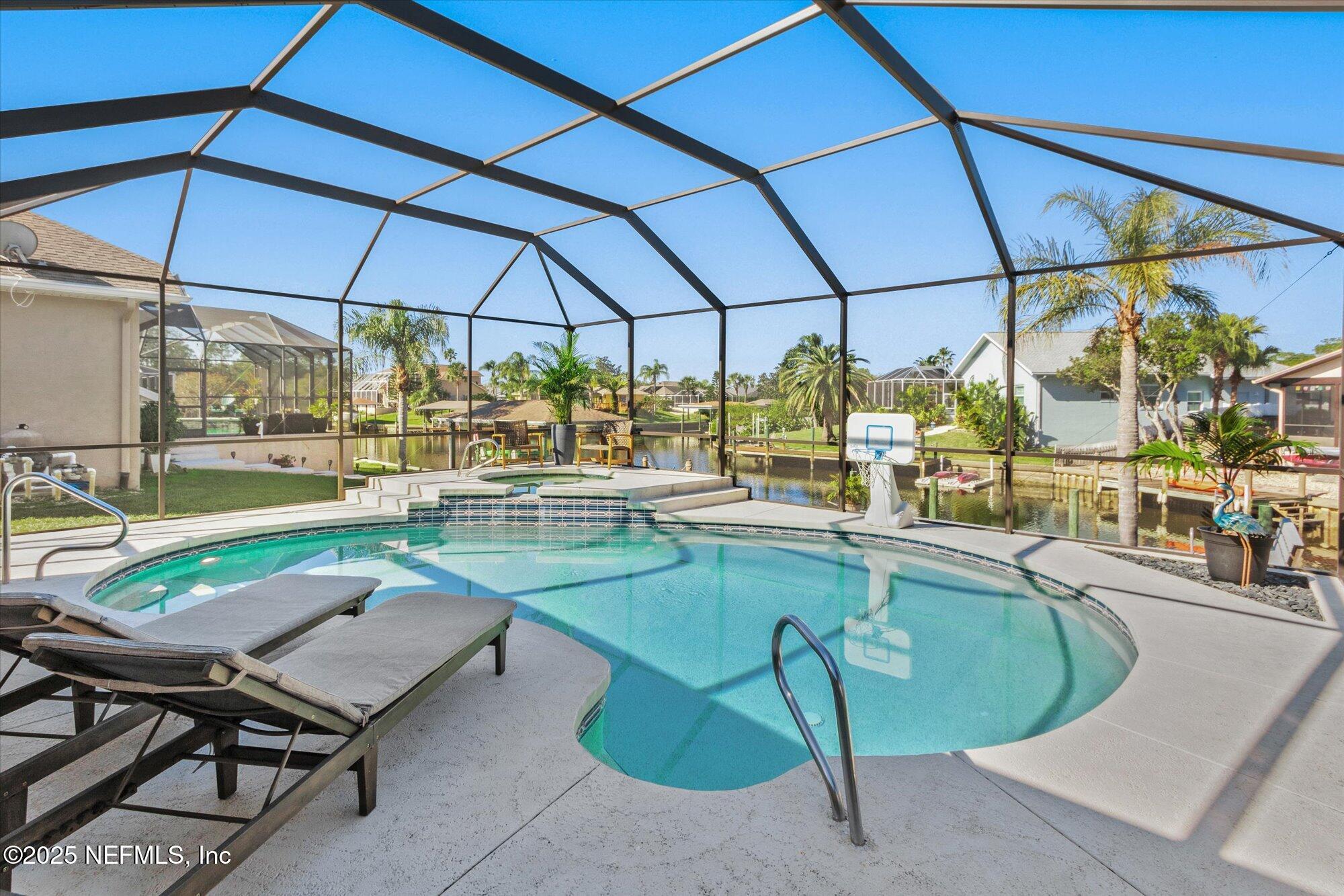 4 COLLIER Court