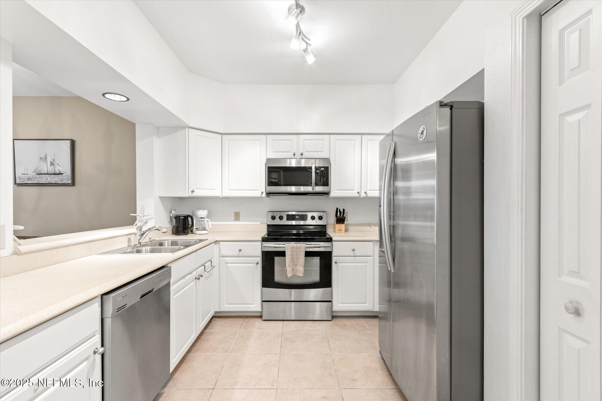 245 ATLANTIS Circle 204, St. Augustine Unit: 204