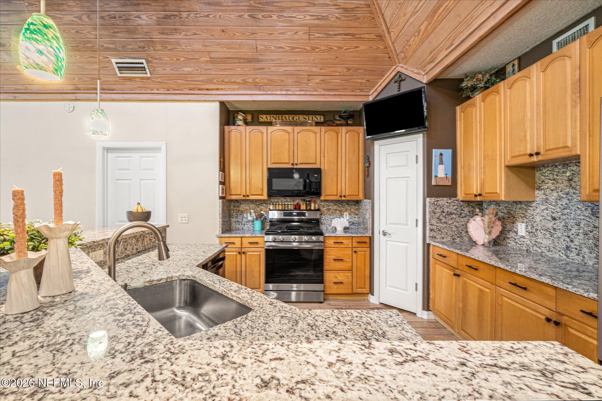 1440 CORUNNA Street, St. Augustine